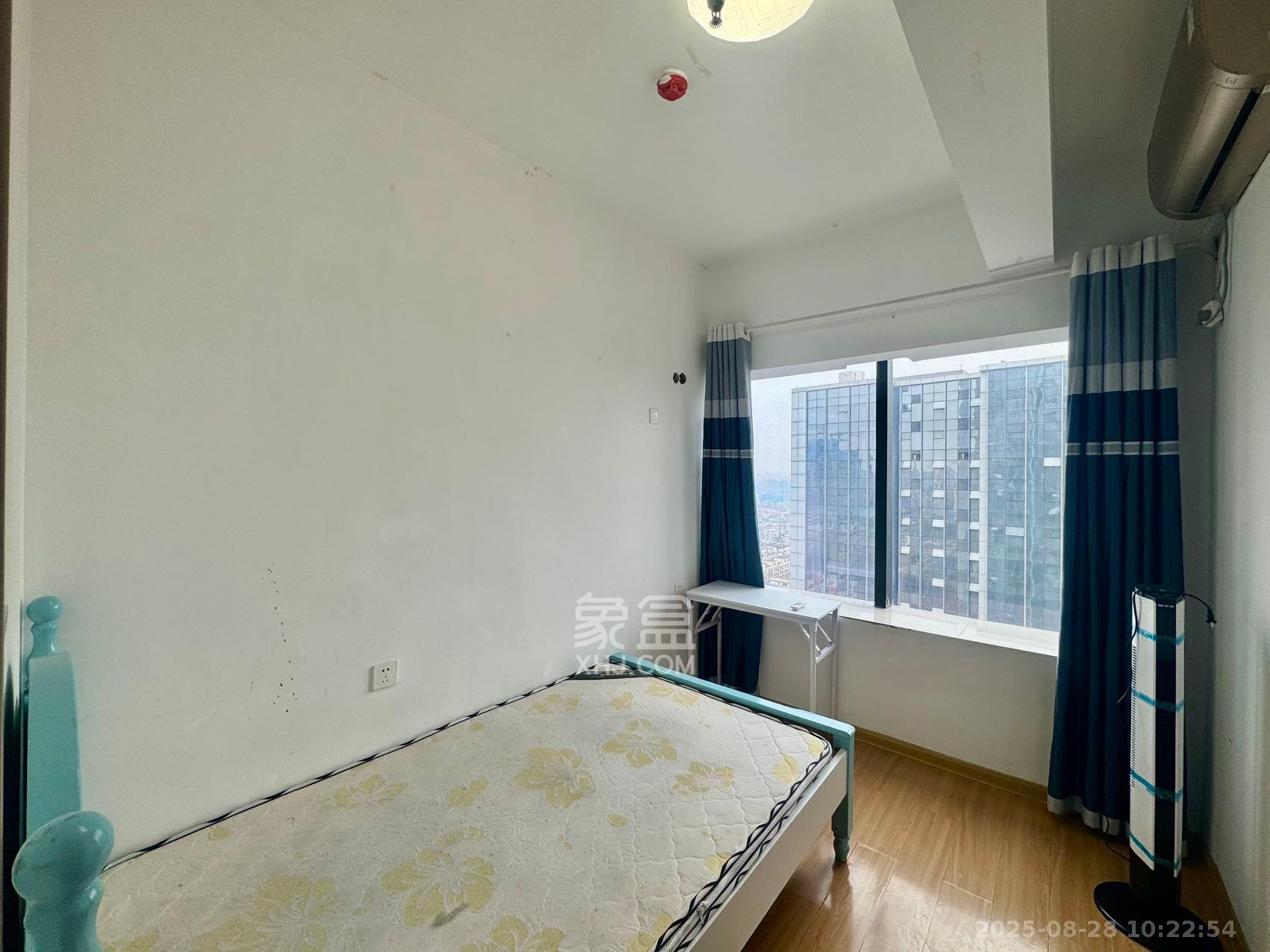 裕天国际商汇中心  2室1厅1卫    1600.0元/月室内图