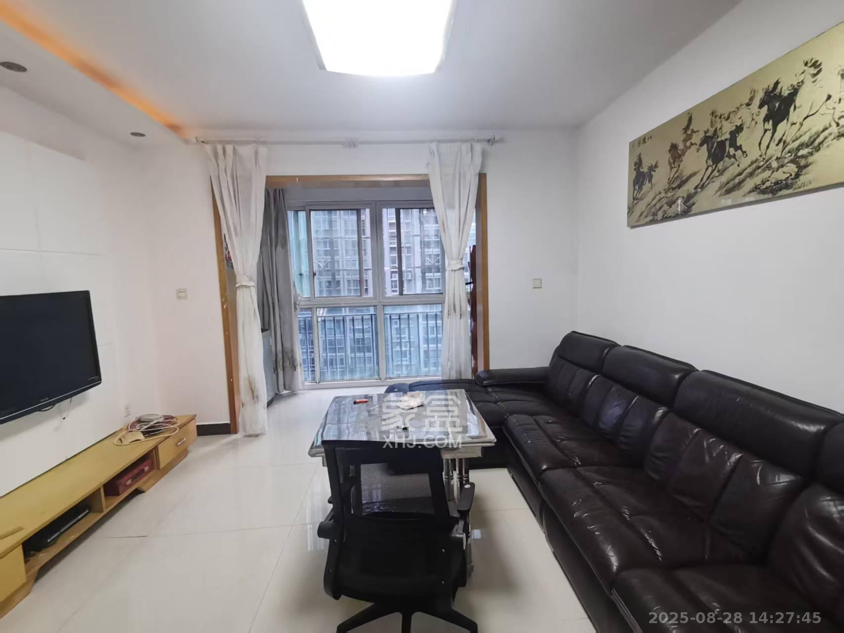 嘉盛华庭(一期、二期、三期) 3室1厅1卫 2000.0元/月 嘉盛华庭(一期、二期、三期) 3室1厅1卫 2000.0元/月室内图