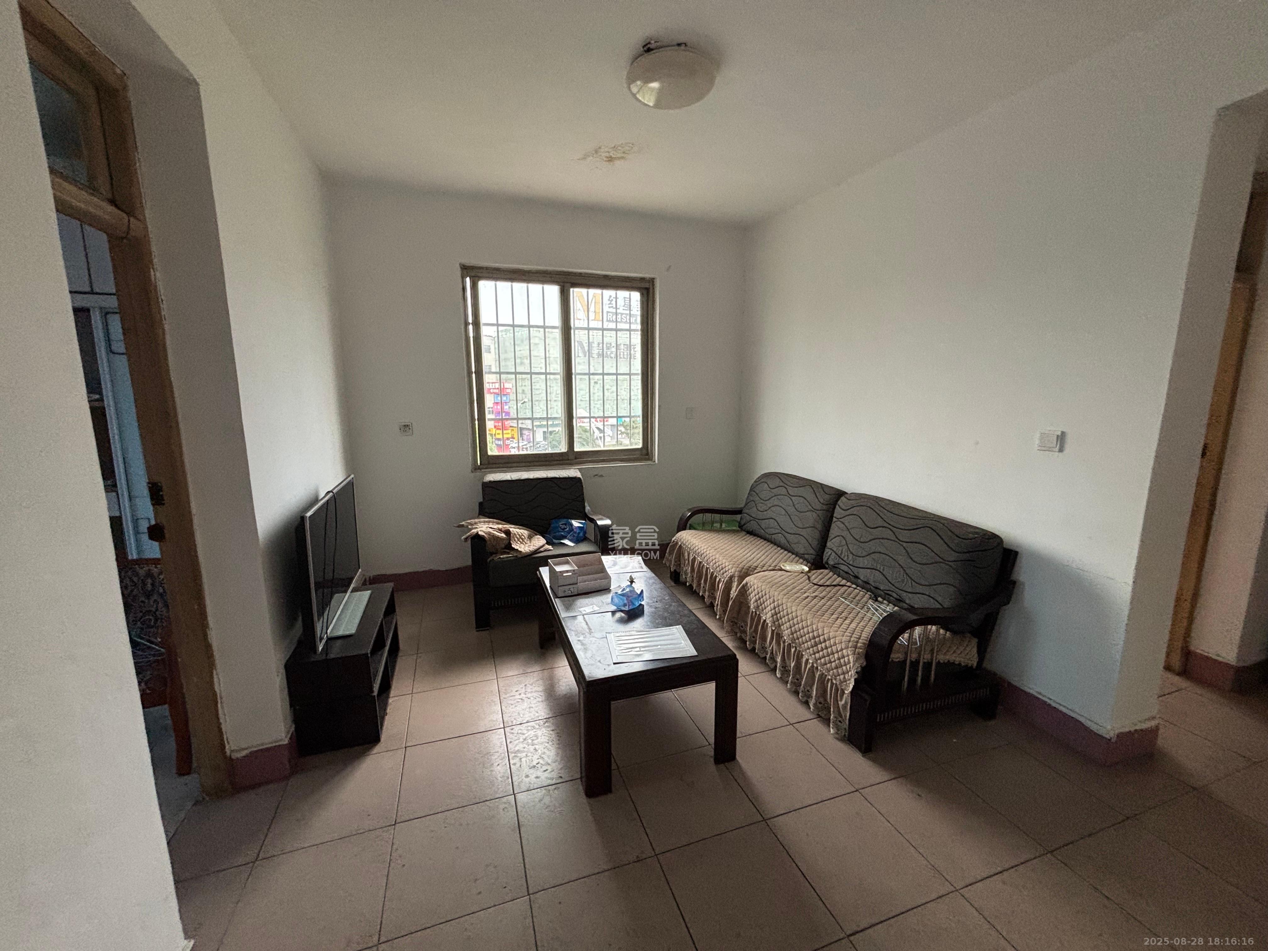 洞井商贸城 2室1厅1卫 1000.0元/月 洞井商贸城 2室1厅1卫 1000.0元/月室内图