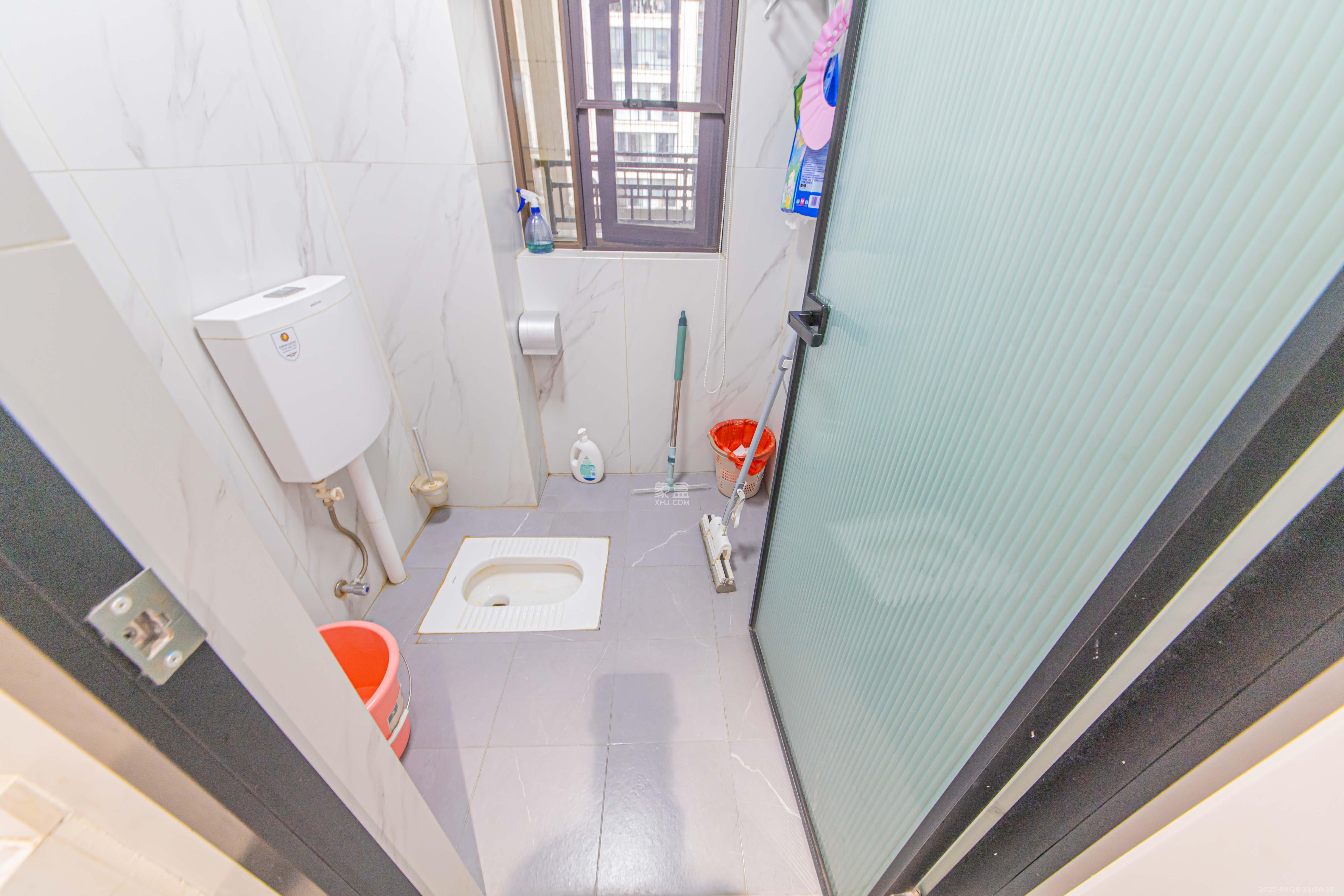 大唐印象二期御府 3室2厅2卫 125.0万 大唐印象二期御府 3室2厅2卫 125.0万卫生间