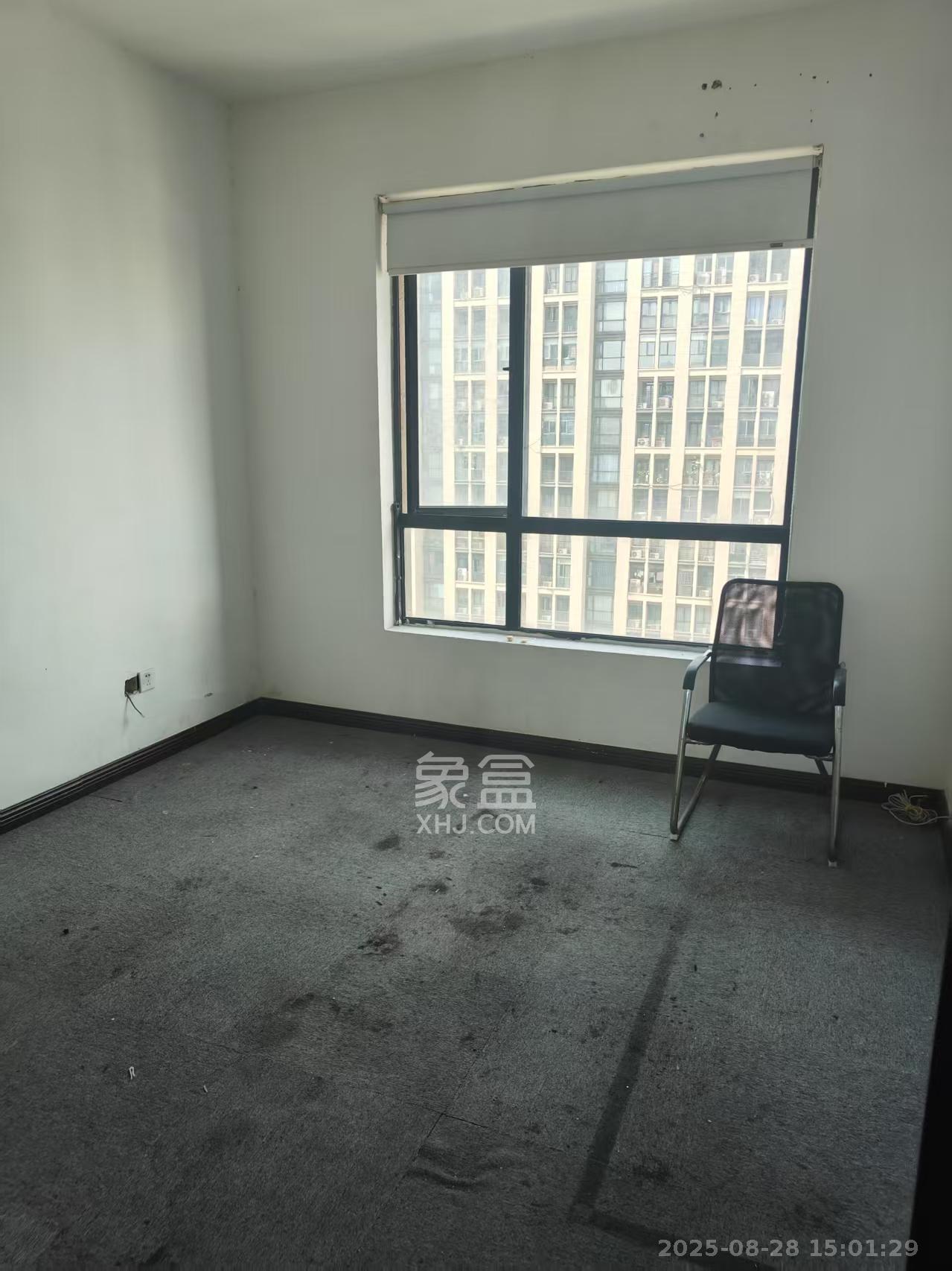 湘腾城市广场  3室2厅1卫    3000.0元/月 湘腾城市广场  3室2厅1卫    3000.0元/月室内图