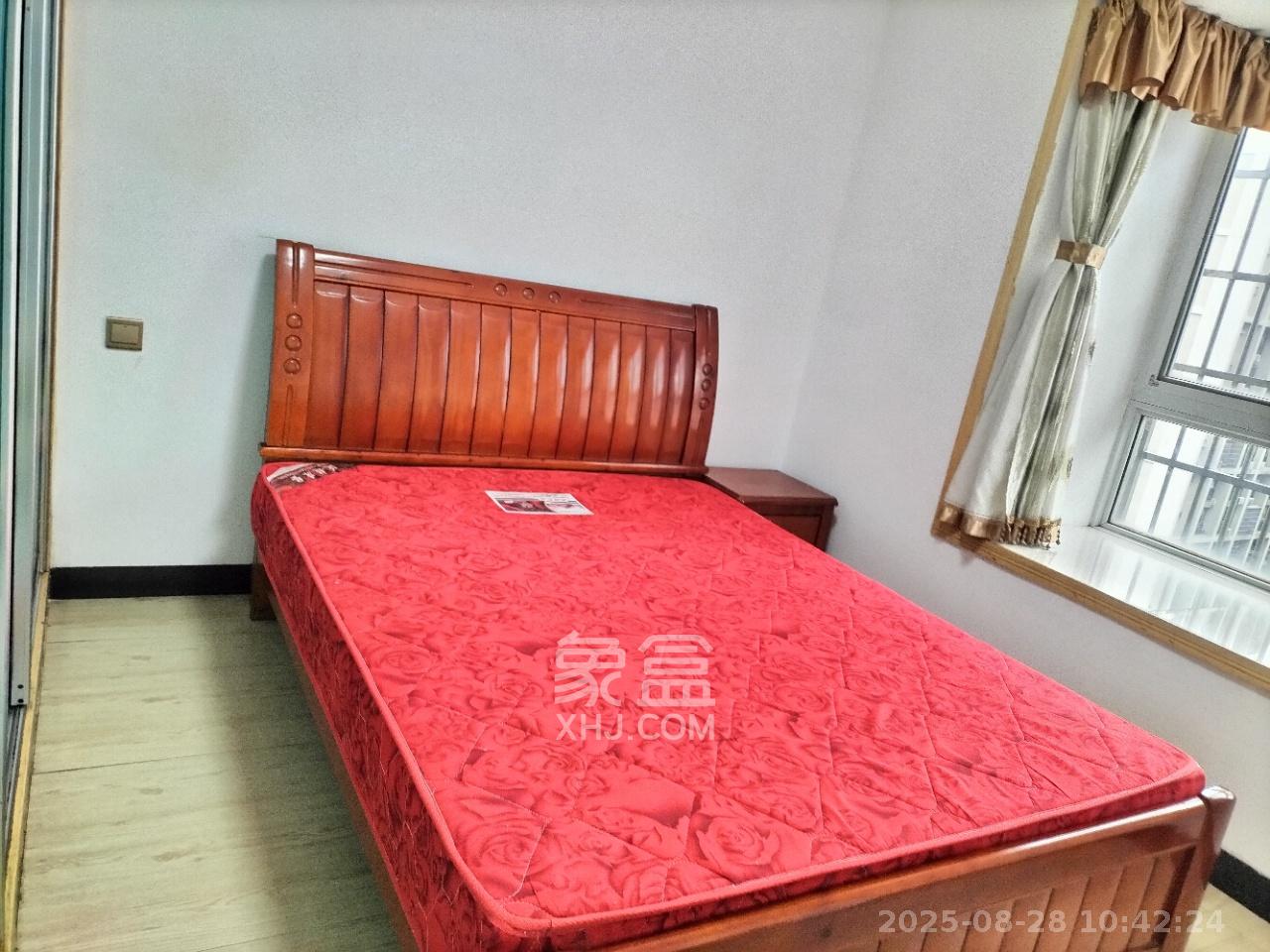 骑龙安置小区 3室2厅2卫 2500.0元/月 骑龙安置小区 3室2厅2卫 2500.0元/月室内图