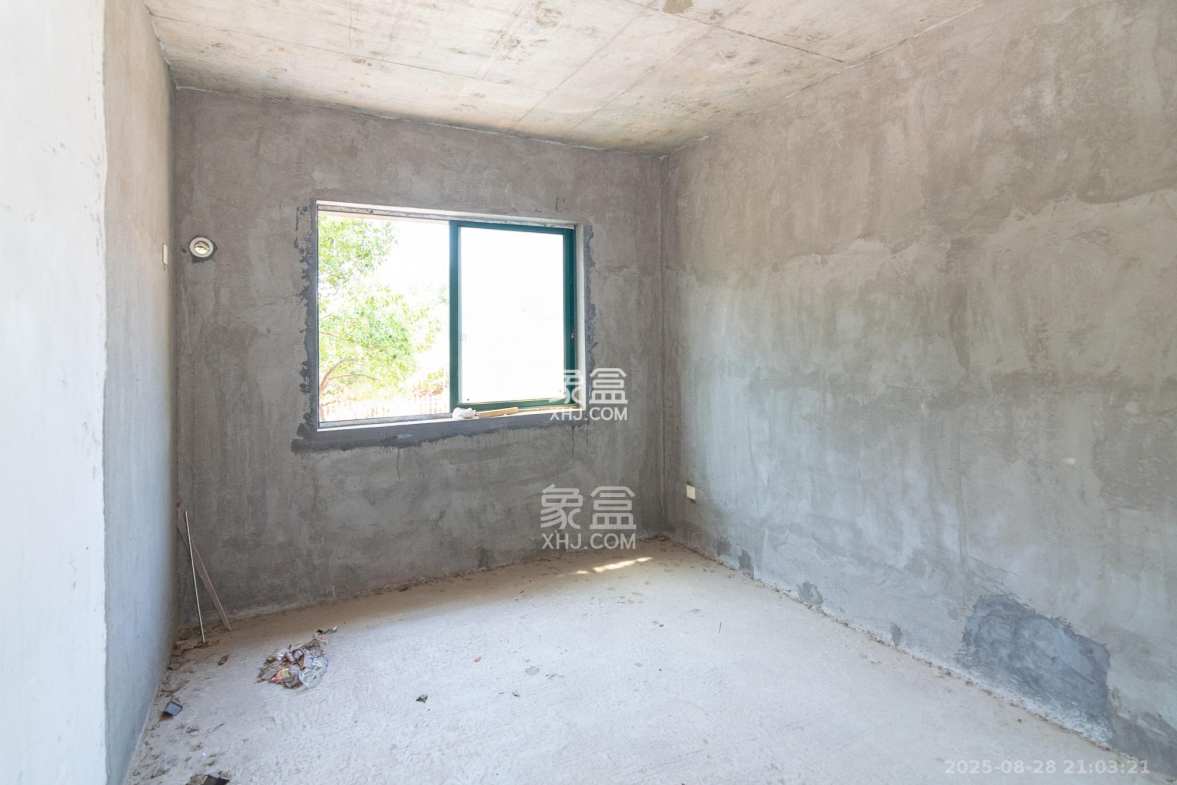 红建滨水铭城  2室2厅1卫    42.0万 红建滨水铭城  2室2厅1卫    42.0万卧室