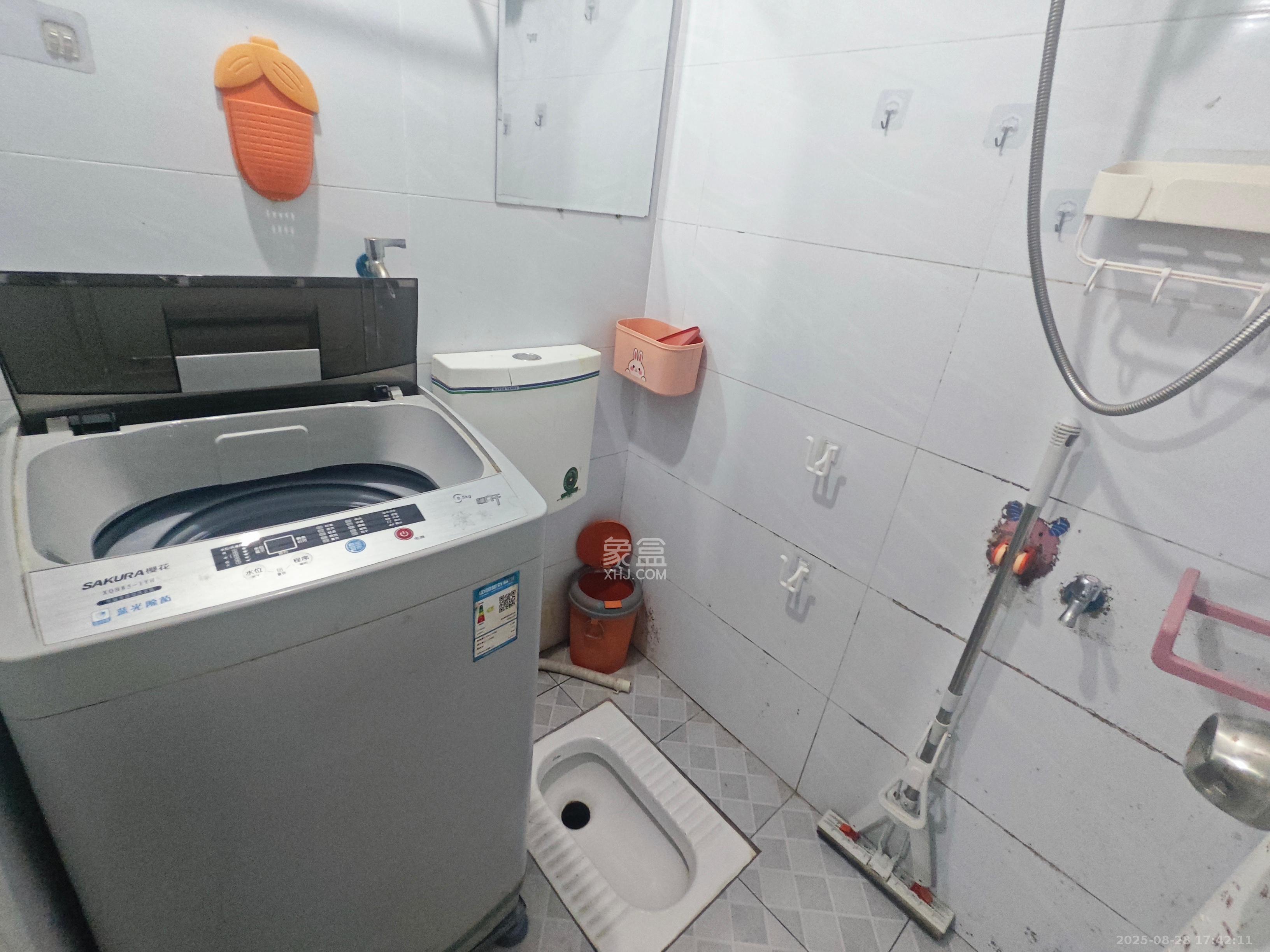 高桥火焰市场  1室1厅1卫    800.0元/月 高桥火焰市场  1室1厅1卫    800.0元/月室内图