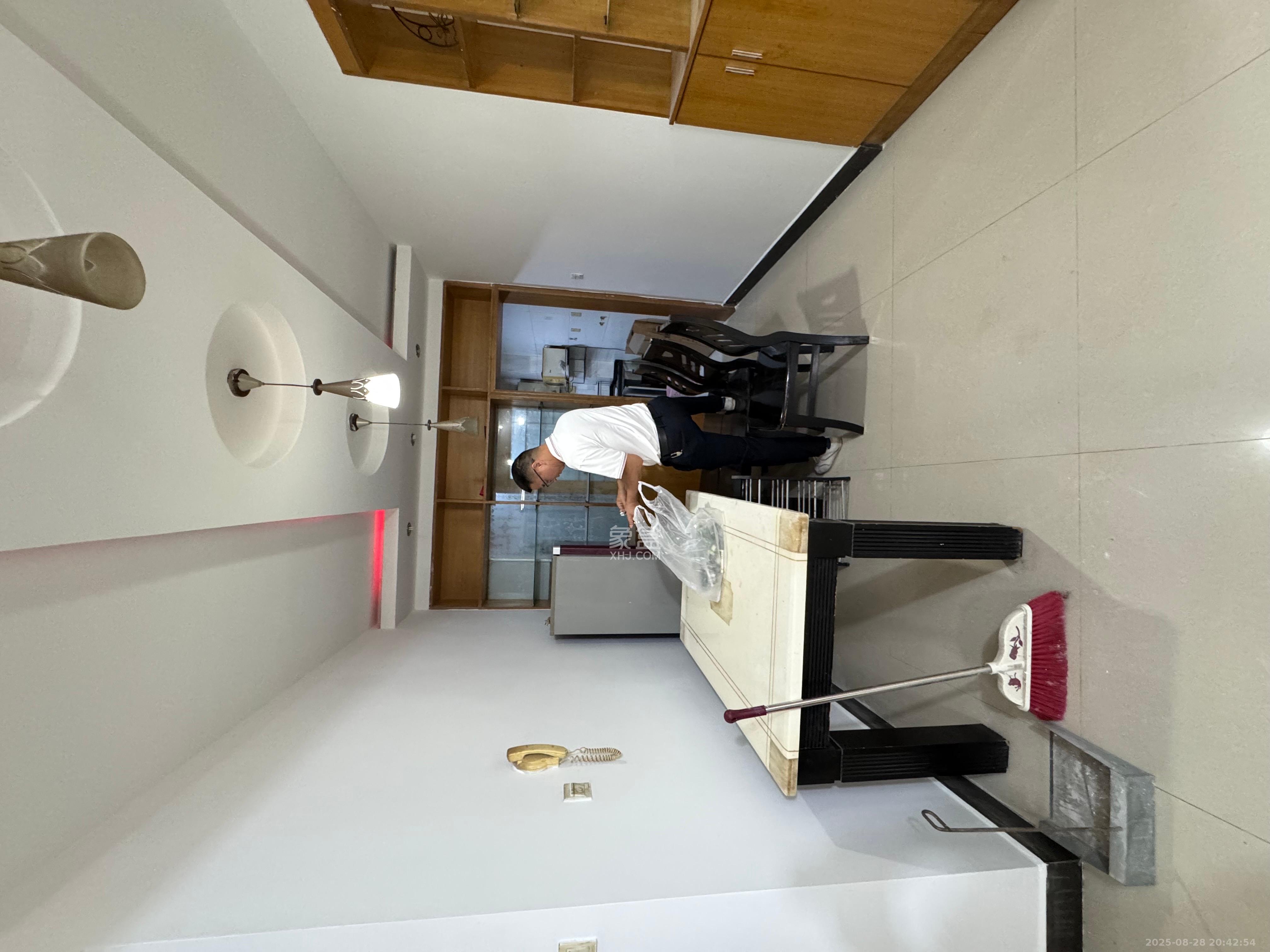 星邮小区 2室2厅1卫 1300.0元/月 星邮小区 2室2厅1卫 1300.0元/月室内图