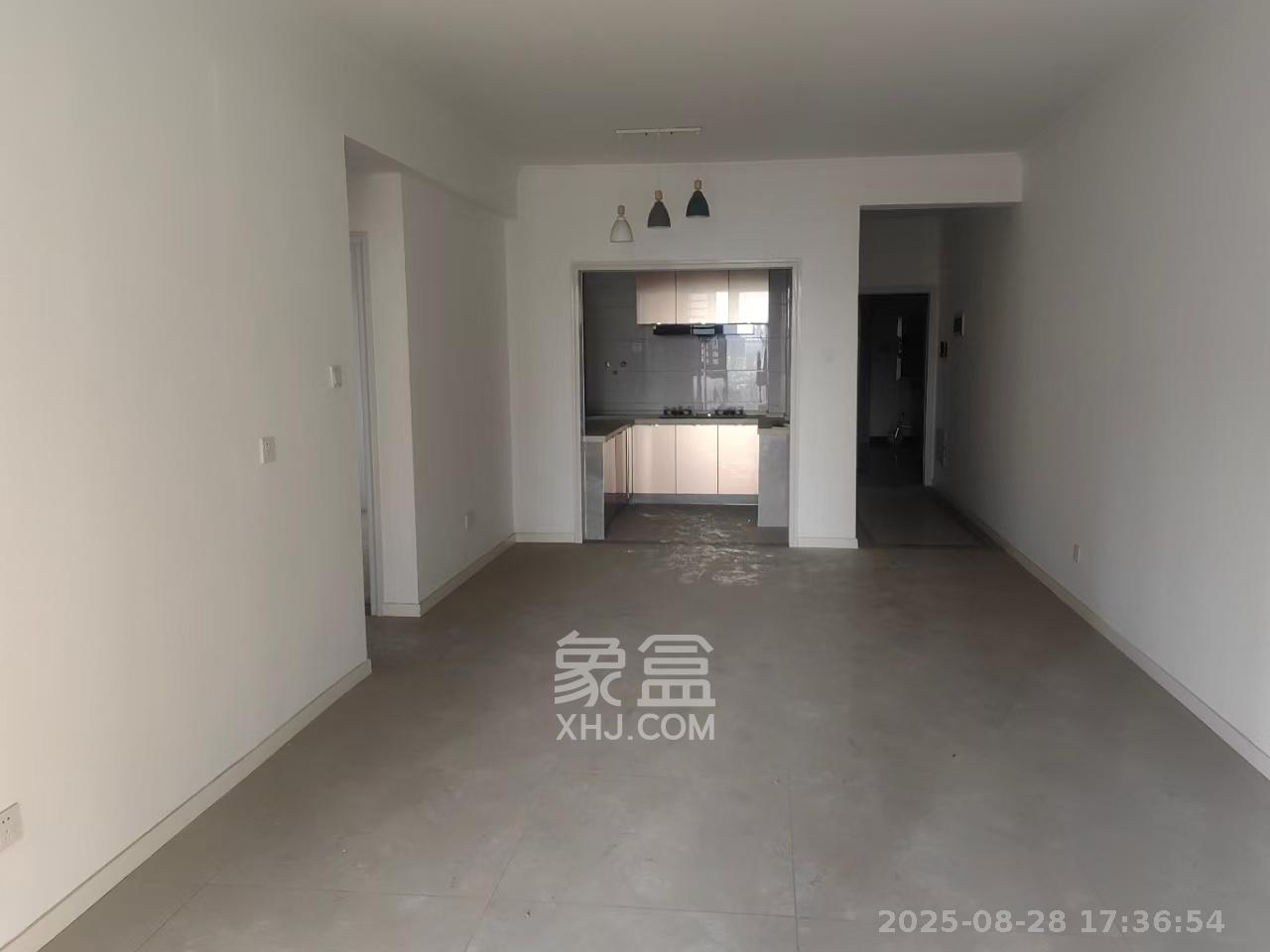 和悦城(蟠龙景苑)  3室2厅1卫   2100.00元/月