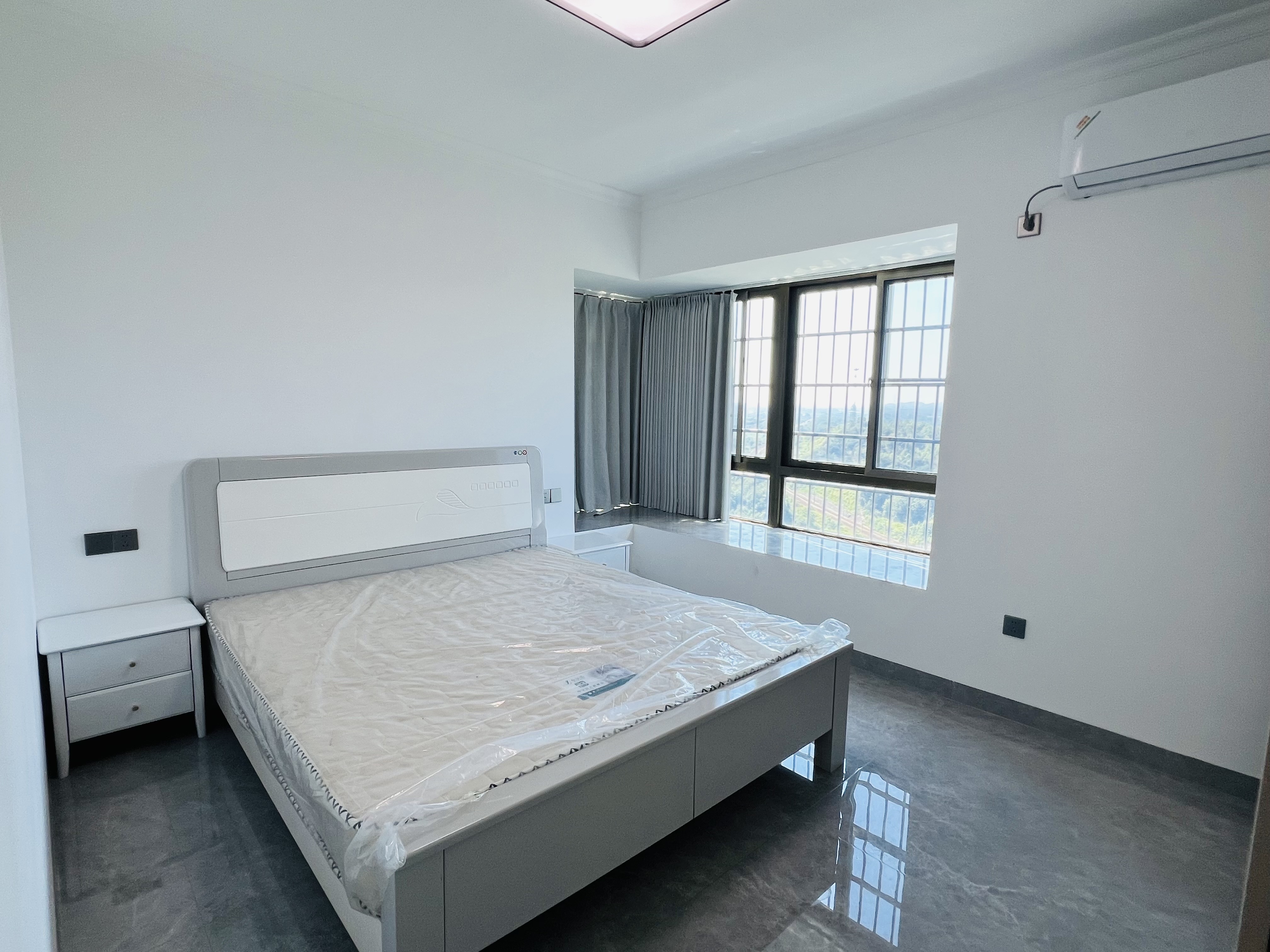 碧桂园 3室2厅1卫 1700.0元/月 碧桂园 3室2厅1卫 1700.0元/月室内图