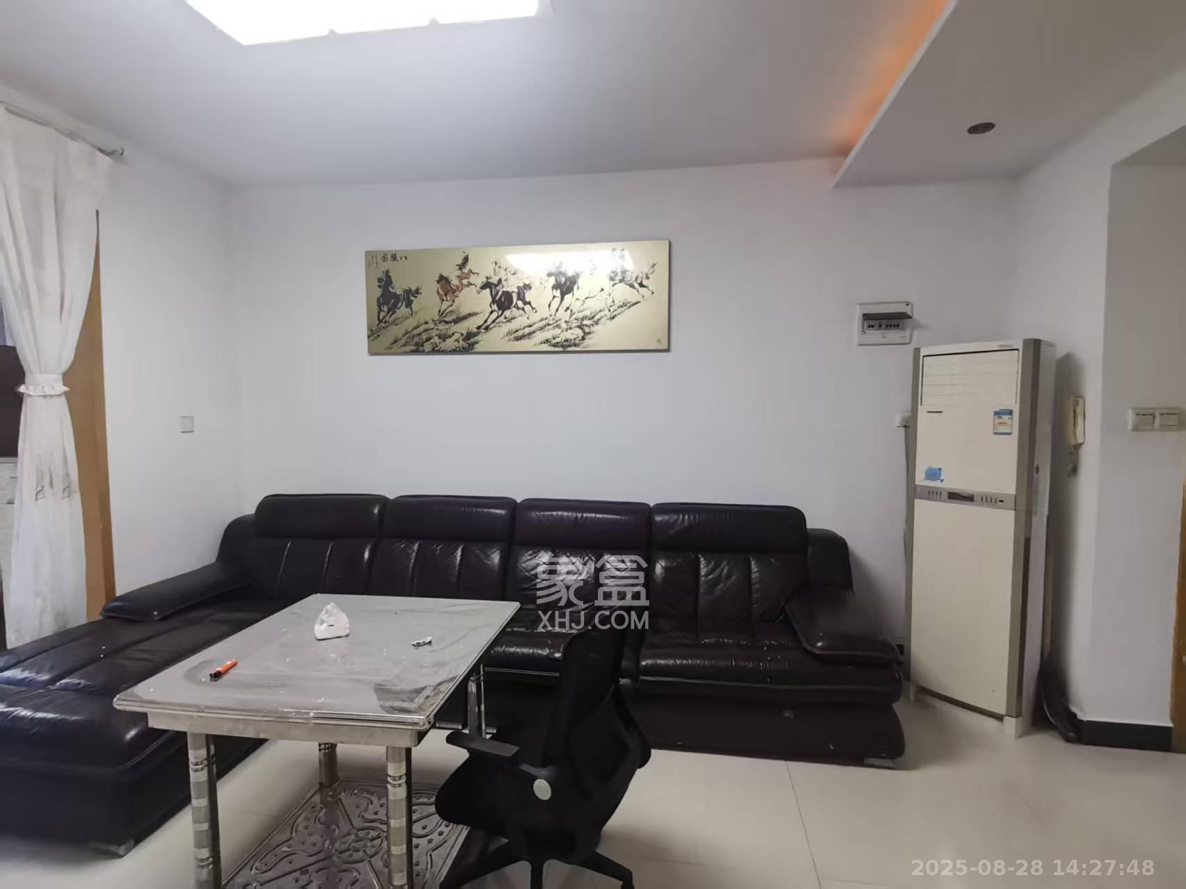 嘉盛华庭(一期、二期、三期) 3室1厅1卫 2000.0元/月 嘉盛华庭(一期、二期、三期) 3室1厅1卫 2000.0元/月室内图