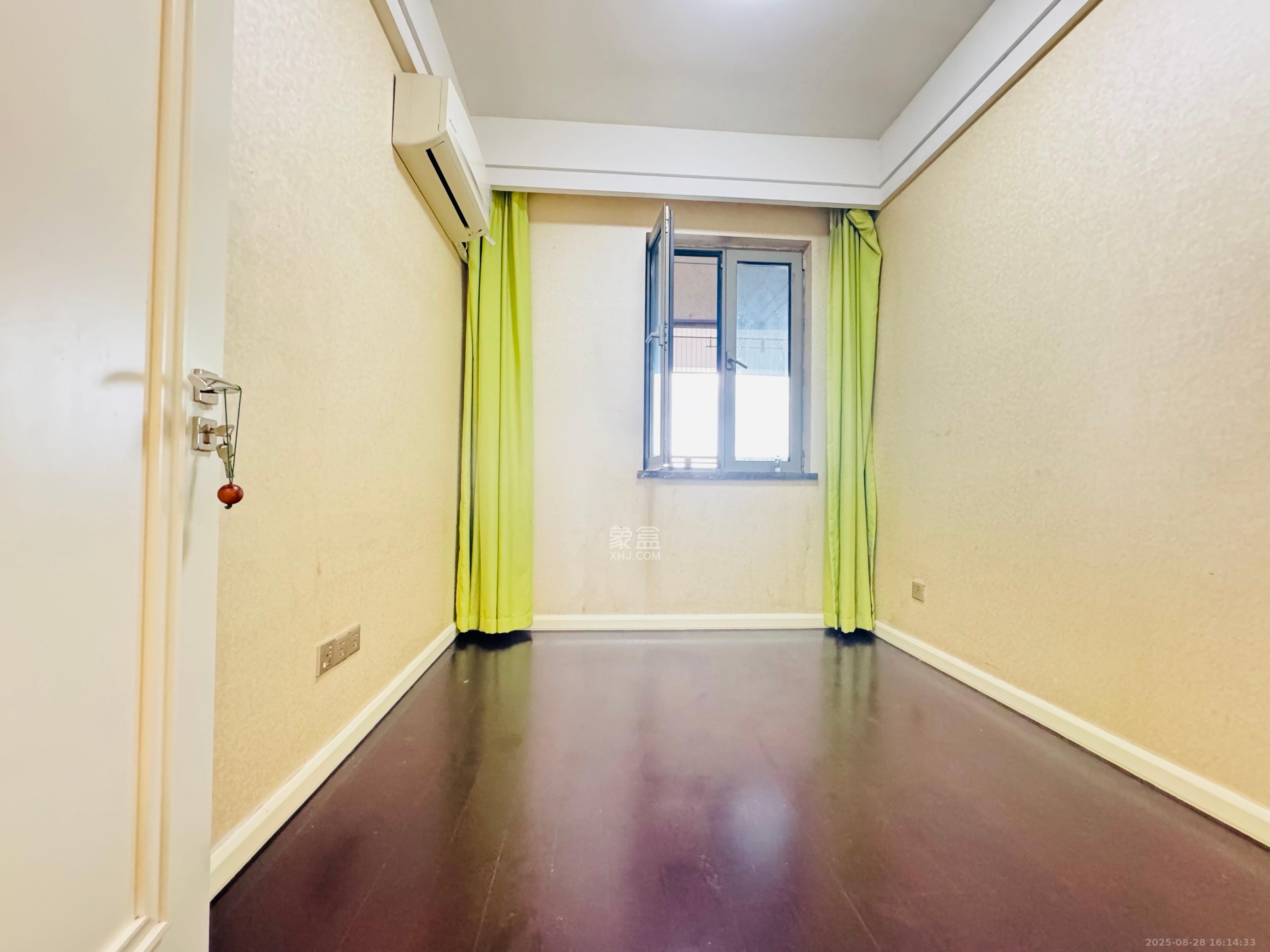 梅溪湖金茂府（金茂广场）（金茂览秀城）  3室2厅2卫    3300.0元/月室内图