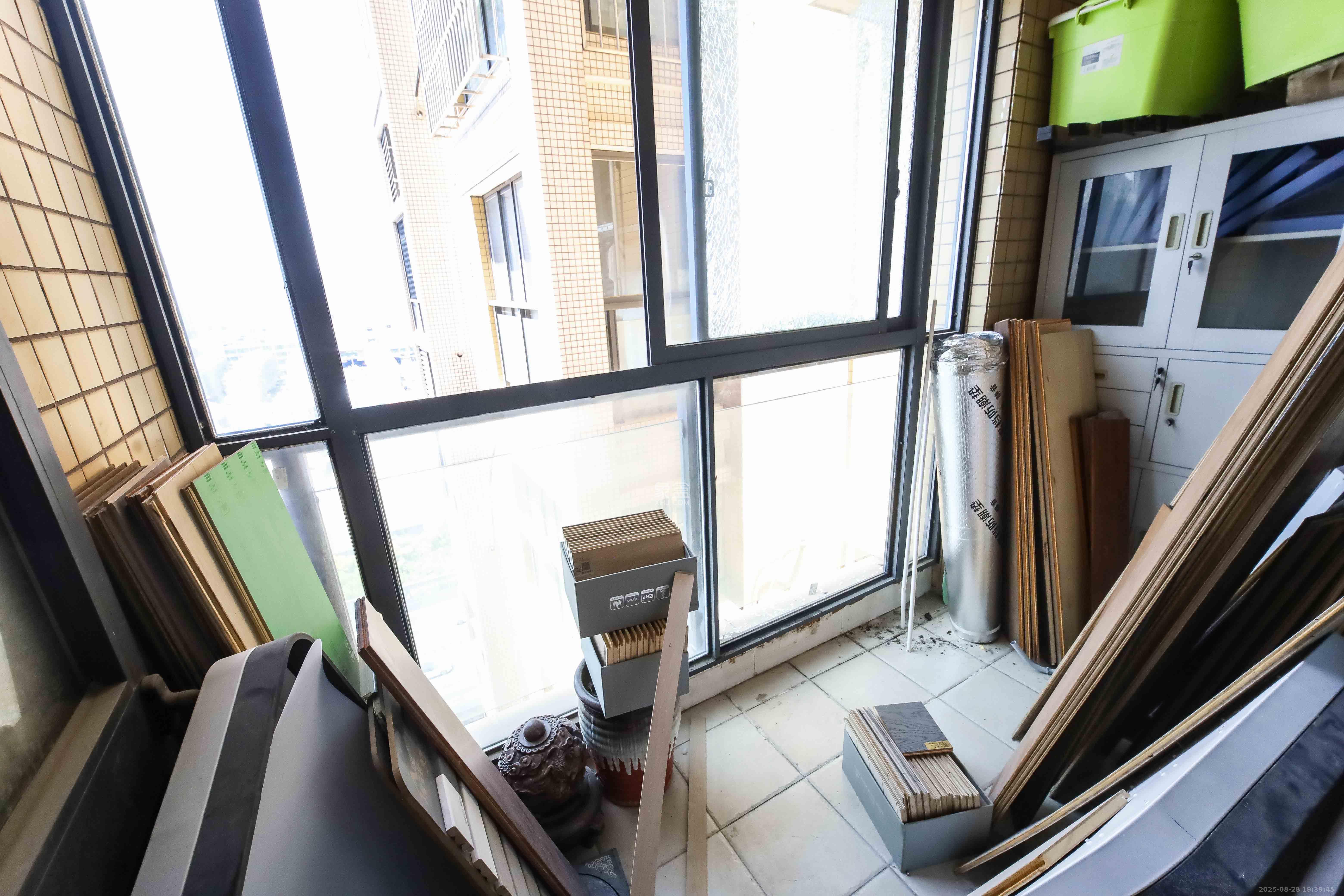 锦湘国际星城三期(锦绣苑)  1室2厅1卫    75.5万 锦湘国际星城三期(锦绣苑)  1室2厅1卫    75.5万阳台