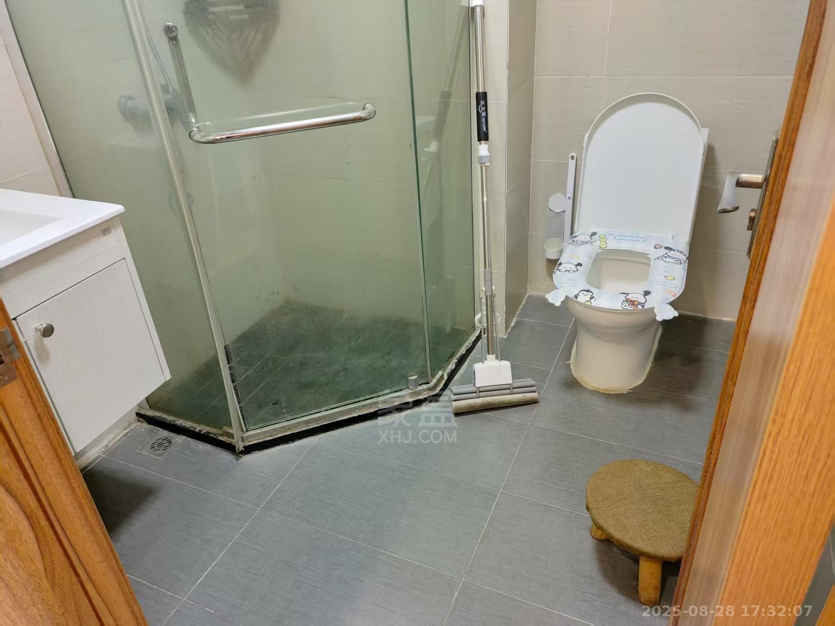 中泰财富湘江 1室1厅1卫 1300.0元/月 中泰财富湘江 1室1厅1卫 1300.0元/月室内图