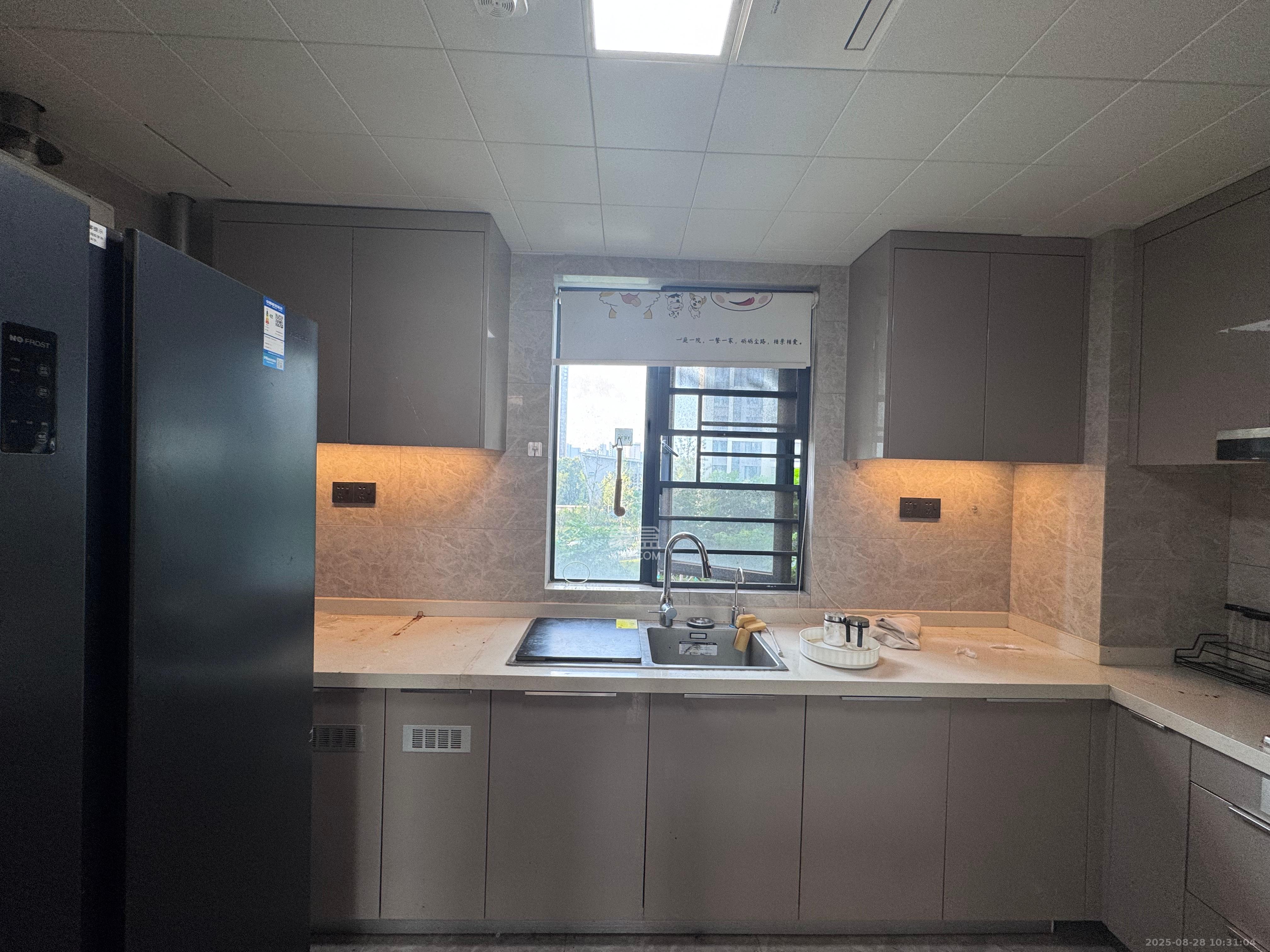 梅溪悦章  4室2厅2卫    4000.0元/月 梅溪悦章  4室2厅2卫    4000.0元/月室内图