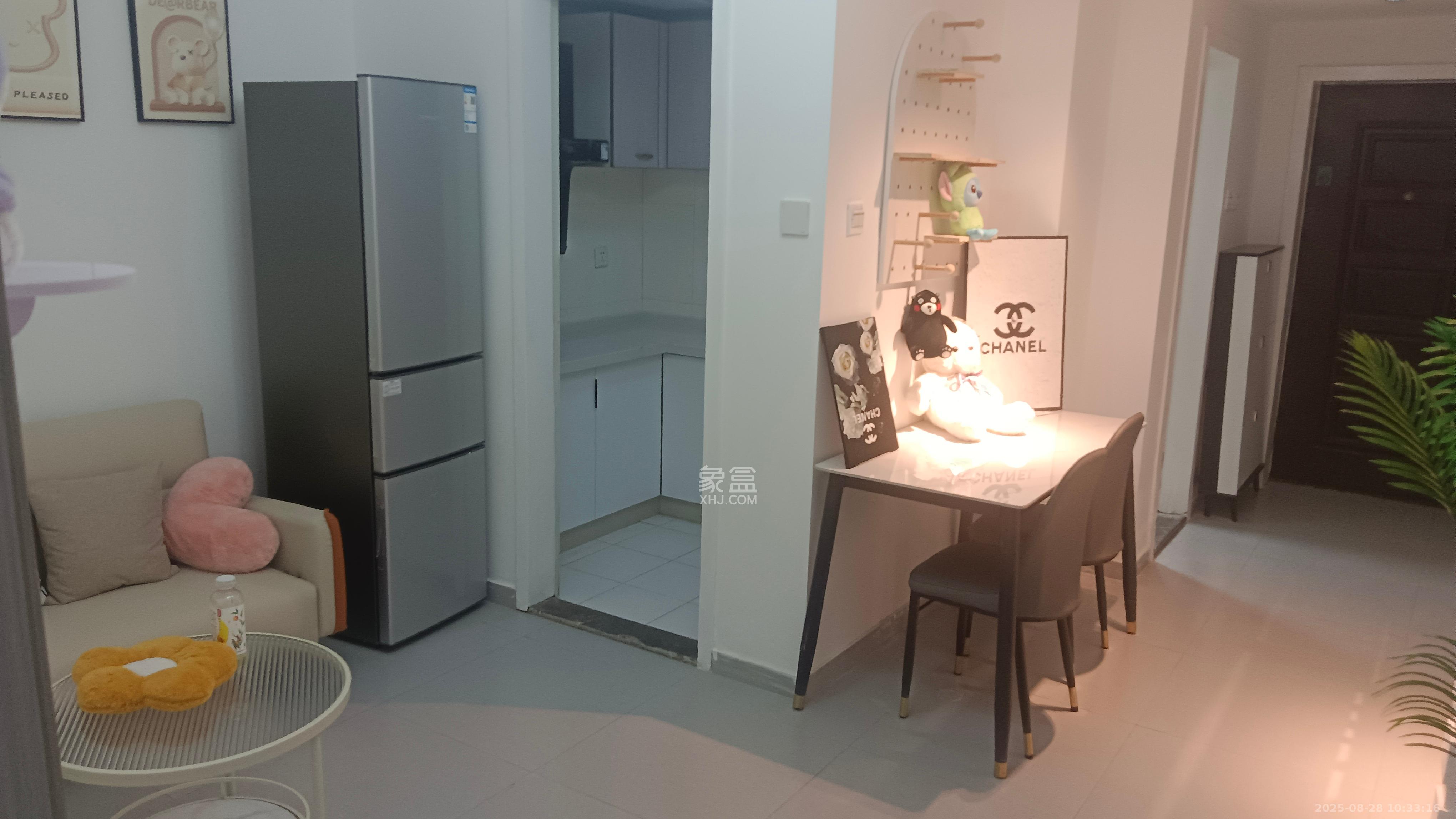 书香名邸  1室1厅1卫    1880.0元/月 书香名邸  1室1厅1卫    1880.0元/月室内图