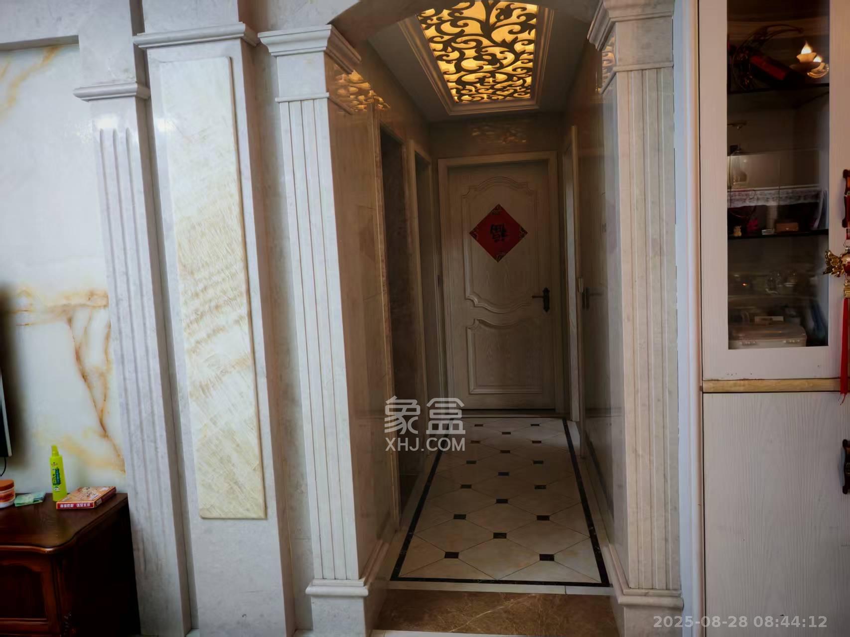 佳兆业君汇上品  3室2厅2卫    2000.0元/月室内图