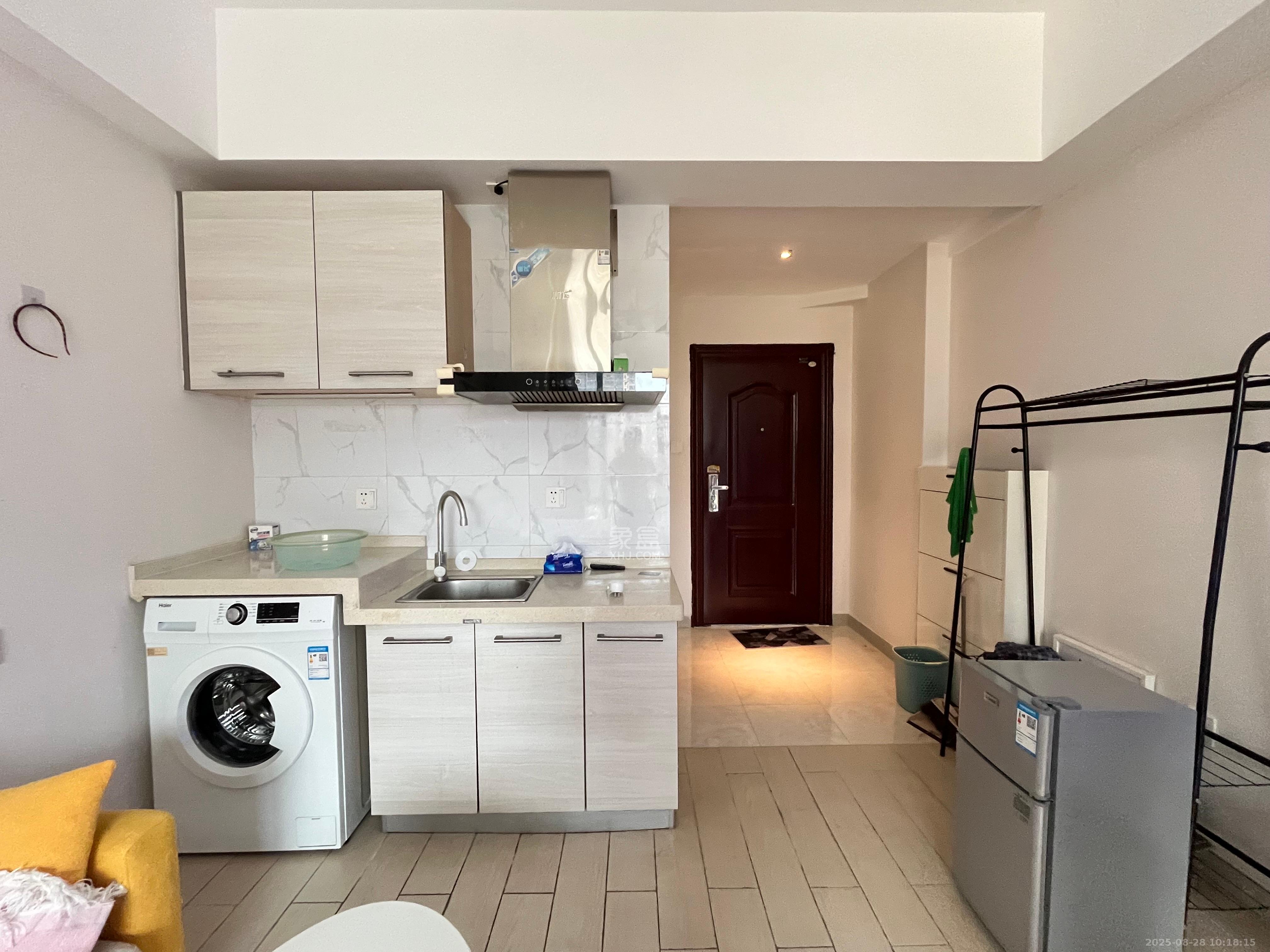 上林紫郡(锦顺和园)  1室1厅1卫    1500.0元/月 上林紫郡(锦顺和园)  1室1厅1卫    1500.0元/月室内图