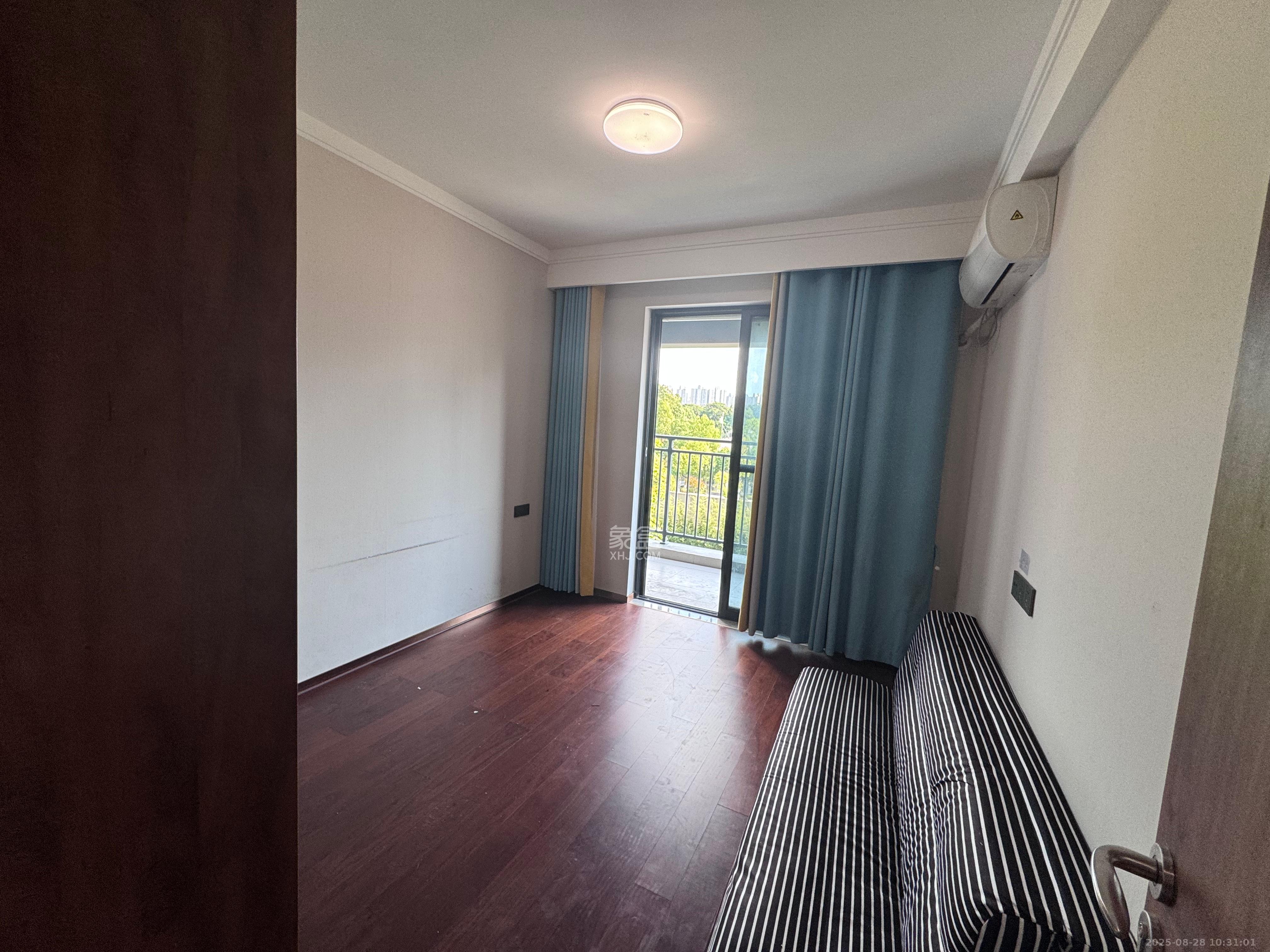 梅溪悦章  4室2厅2卫    4000.0元/月 梅溪悦章  4室2厅2卫    4000.0元/月室内图