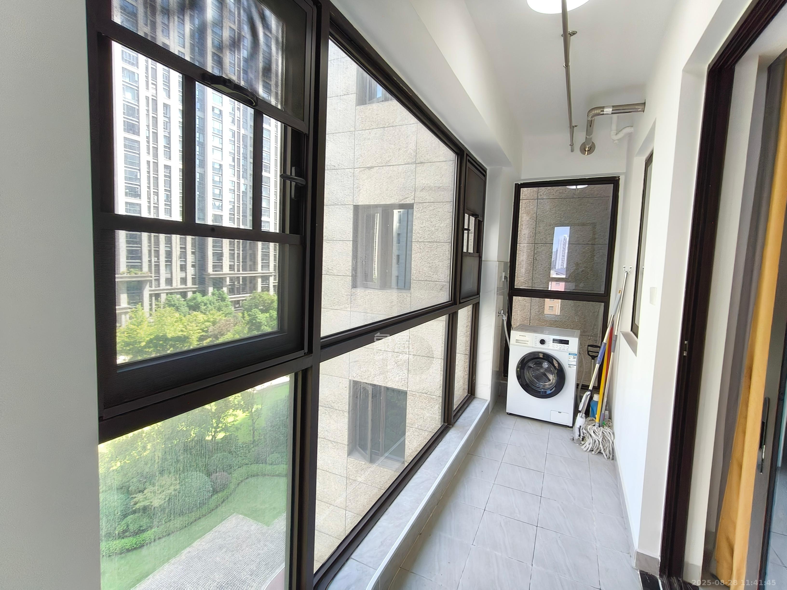 明昇壹城(明昇时代广场)二期 4室2厅2卫 4300.0元/月 明昇壹城(明昇时代广场)二期 4室2厅2卫 4300.0元/月室内图