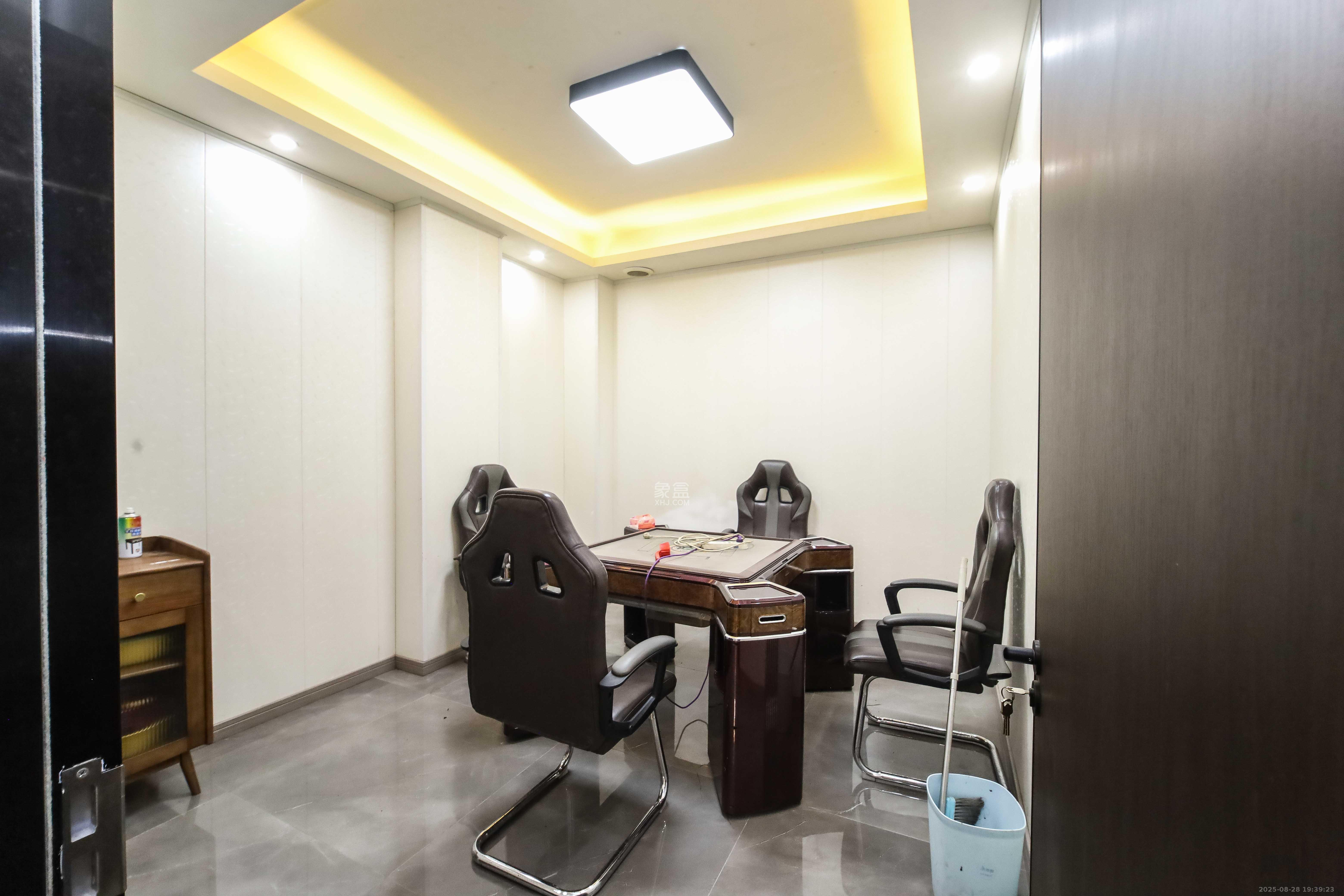 锦湘国际星城四期(金丽苑)  4室2厅3卫    480.0万 锦湘国际星城四期(金丽苑)  4室2厅3卫    480.0万其他