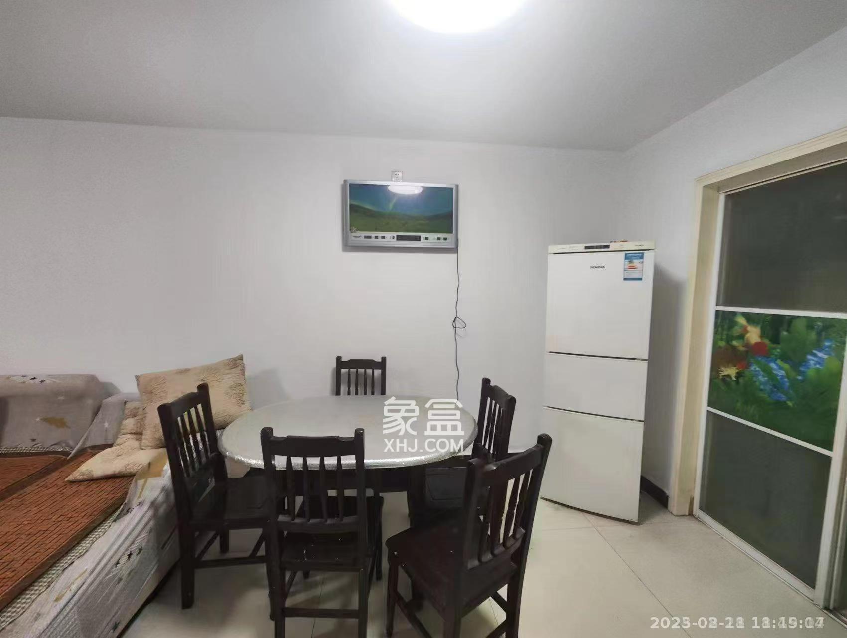 御景龙城  3室2厅2卫    1800.0元/月 御景龙城  3室2厅2卫    1800.0元/月室内图