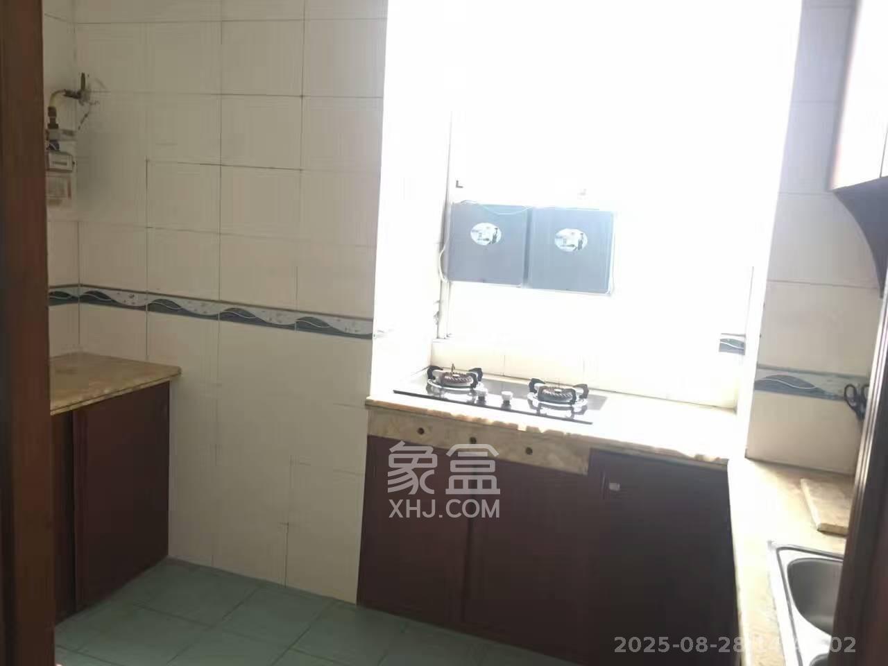 中建五局信和苑三区 3室1厅1卫 1700.0元/月 中建五局信和苑三区 3室1厅1卫 1700.0元/月室内图