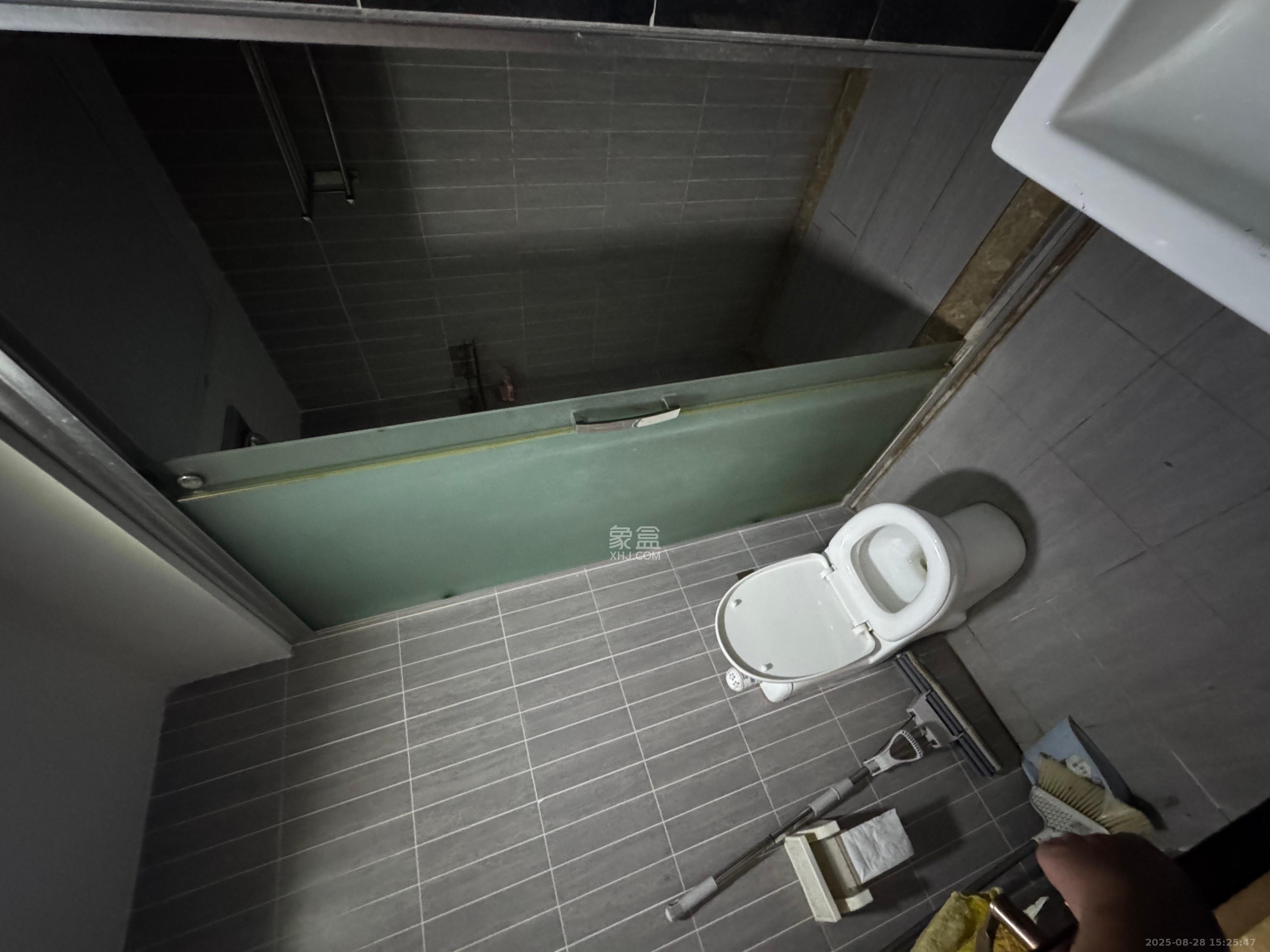 天元涉外景园B区 1室1厅1卫 1200.0元/月 天元涉外景园B区 1室1厅1卫 1200.0元/月室内图