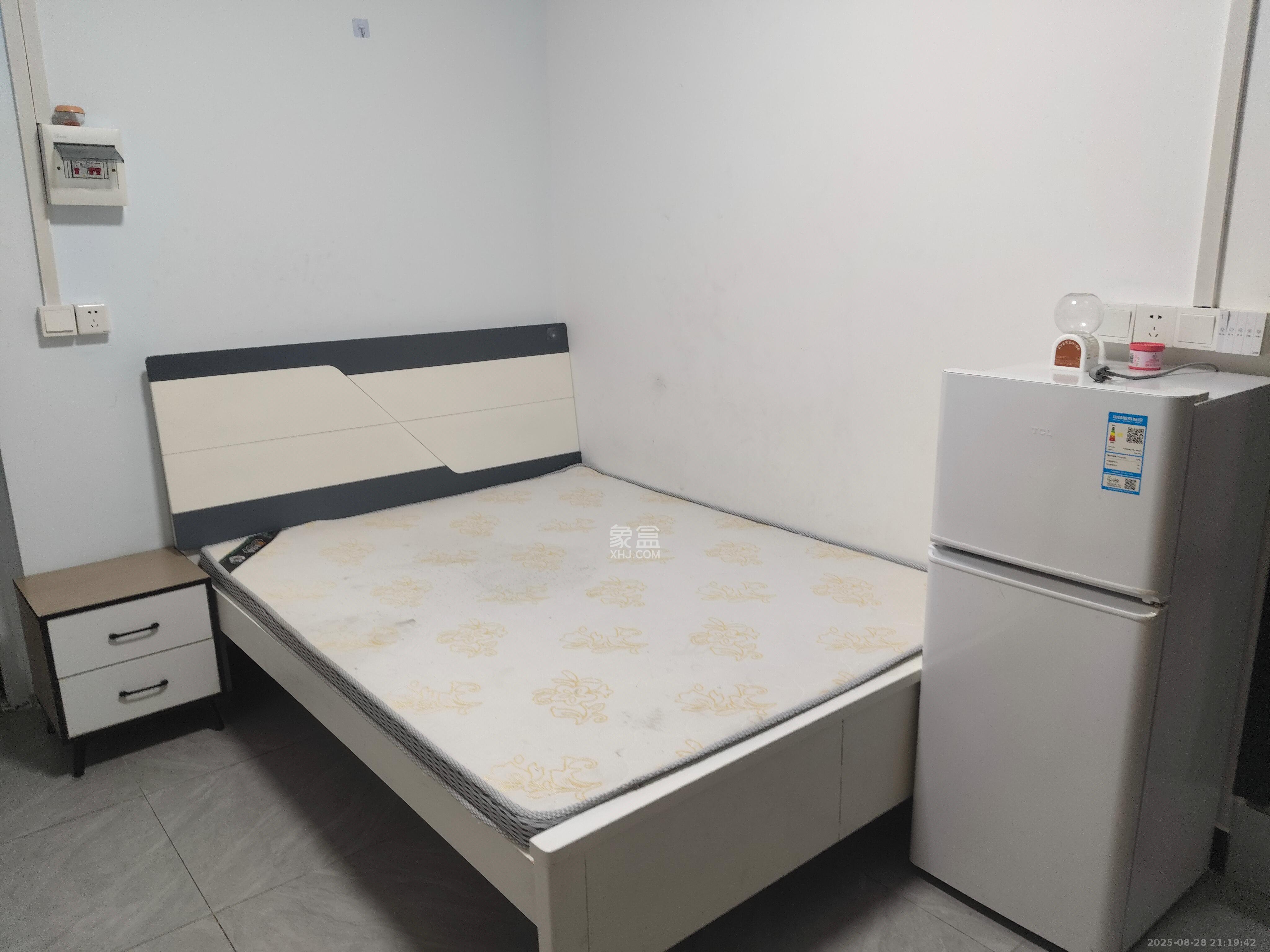 高桥新二号小区  1室0厅1卫   1100.00元/月室内图