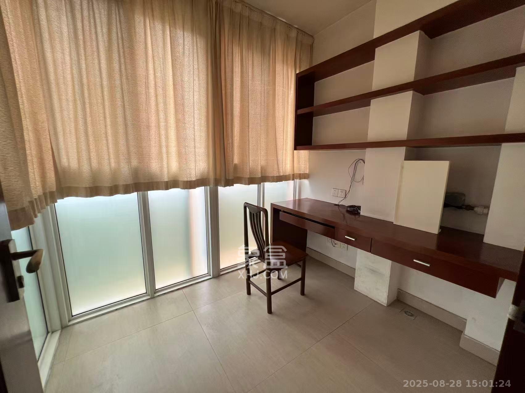 天城泰祥苑  3室2厅2卫    3000.0元/月 天城泰祥苑  3室2厅2卫    3000.0元/月室内图