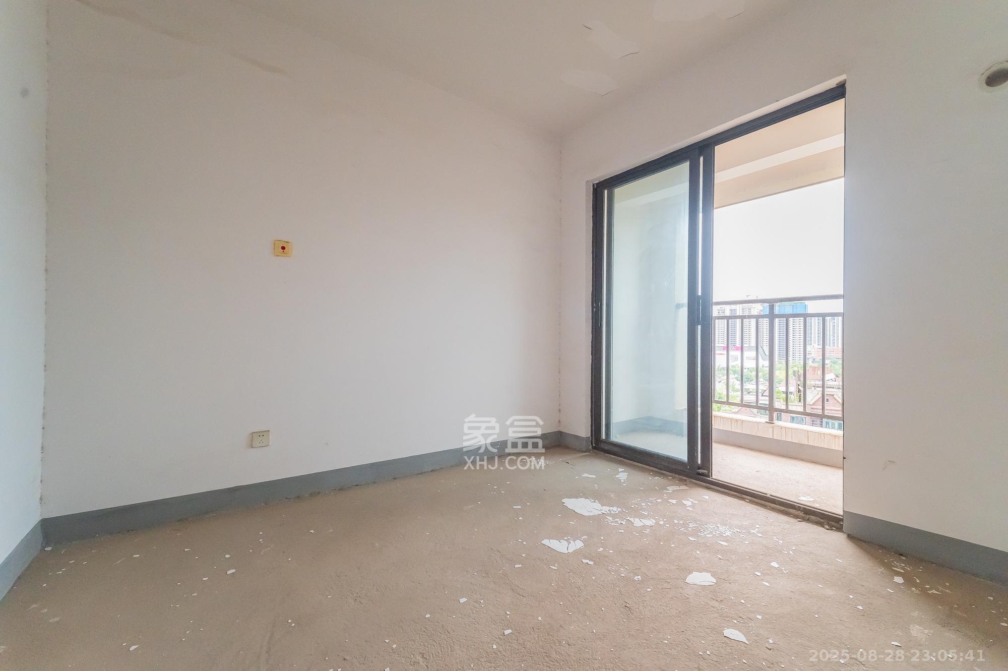 星湖湾一期高层 4室2厅2卫 98.0万 星湖湾一期高层 4室2厅2卫 98.0万其他