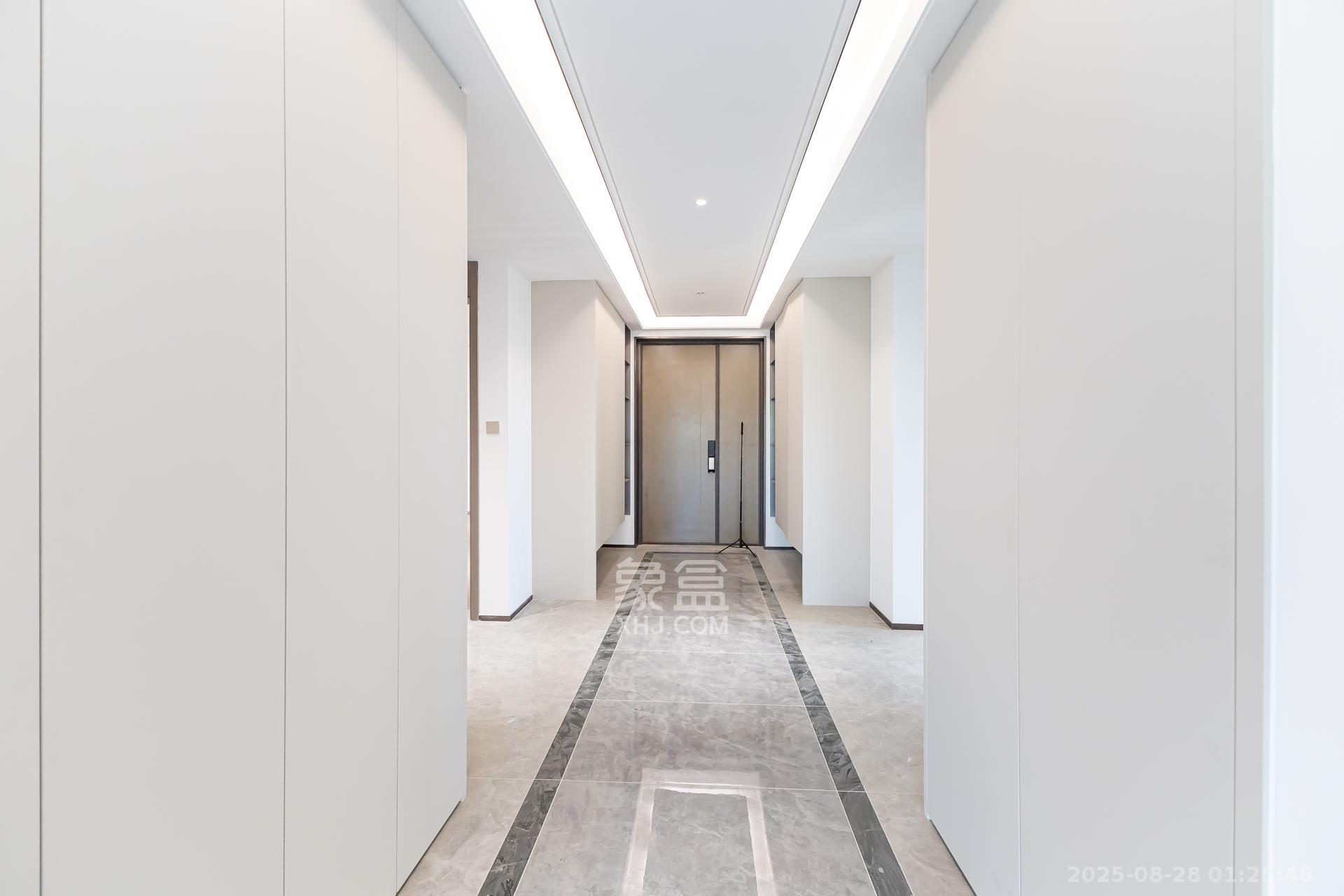 嘉臣道  4室2厅3卫    448.0万 嘉臣道  4室2厅3卫    448.0万其他