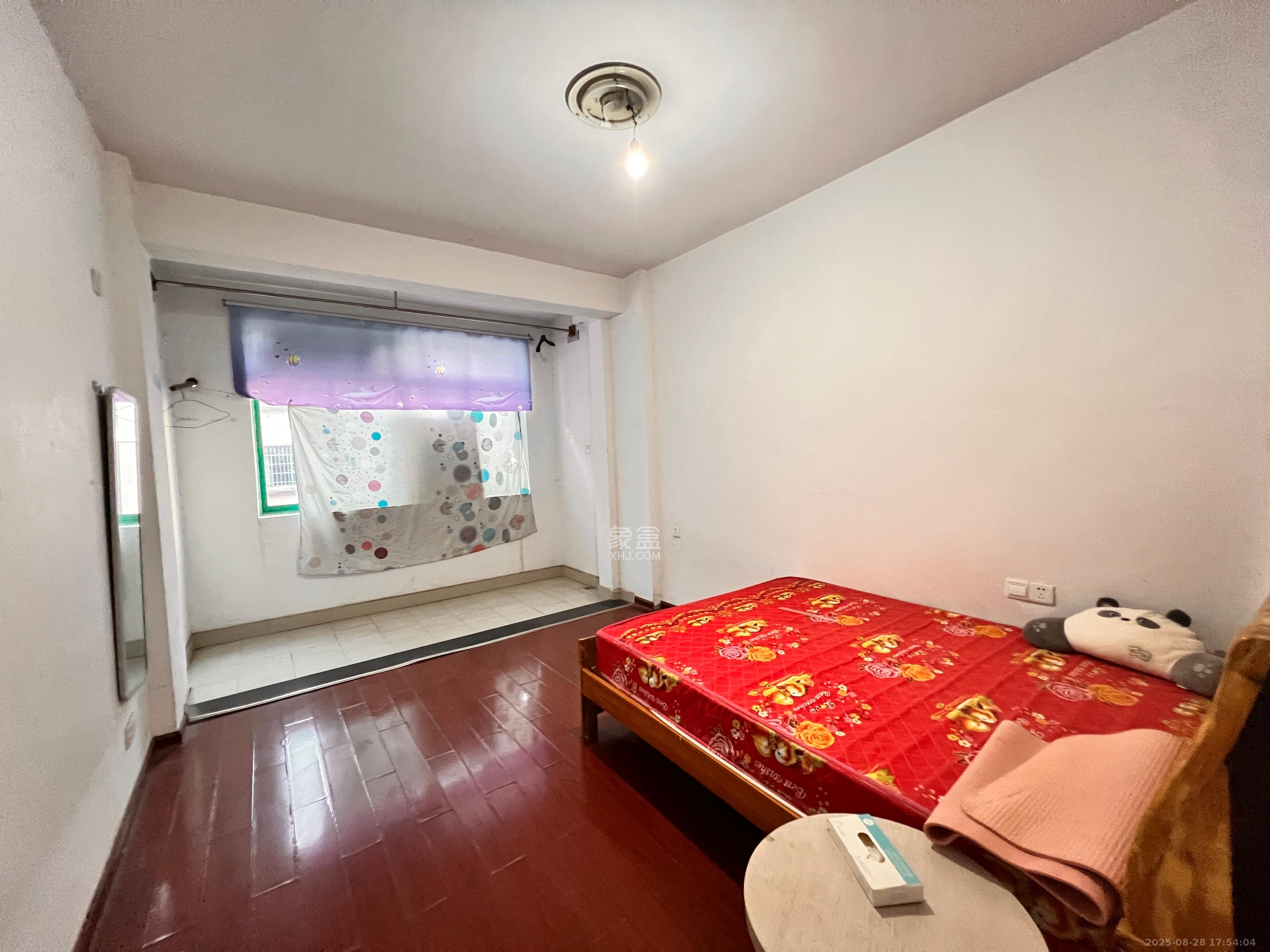 星沙国际物流园/泉星社区  4室2厅1卫    1100.0元/月室内图