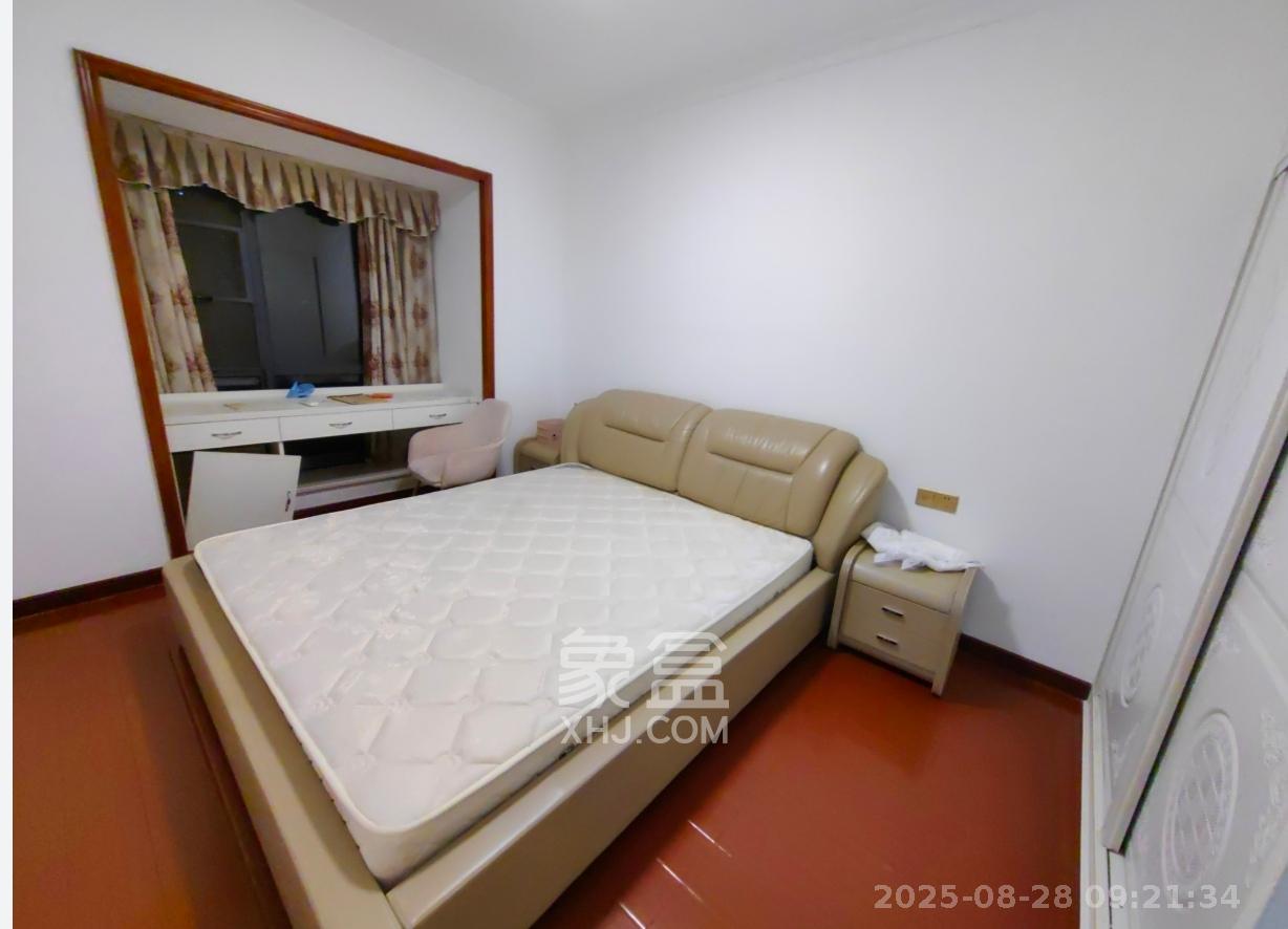 兰亭湾畔  3室2厅1卫    2100.0元/月室内图