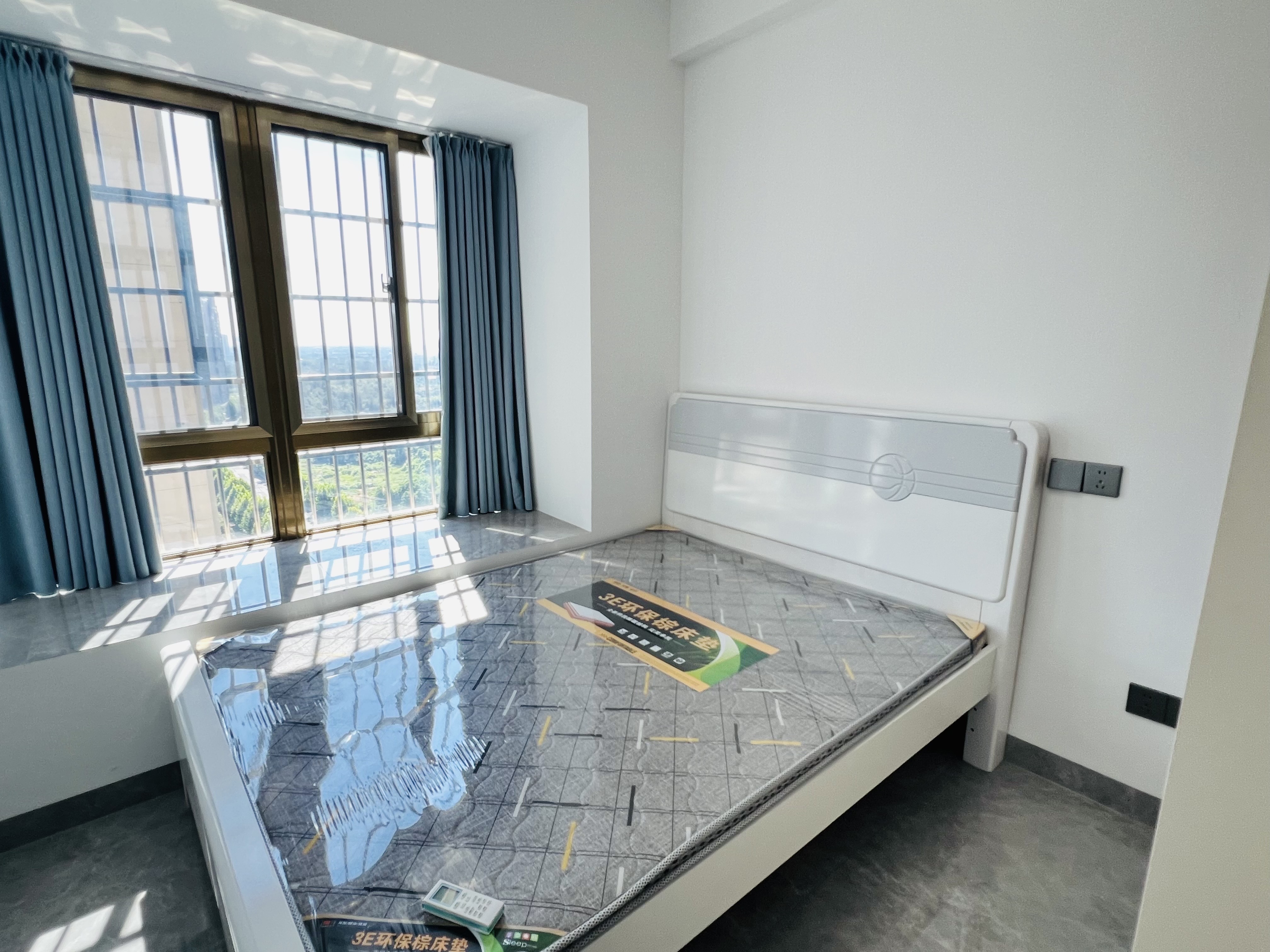 碧桂园 3室2厅1卫 1700.0元/月 碧桂园 3室2厅1卫 1700.0元/月室内图