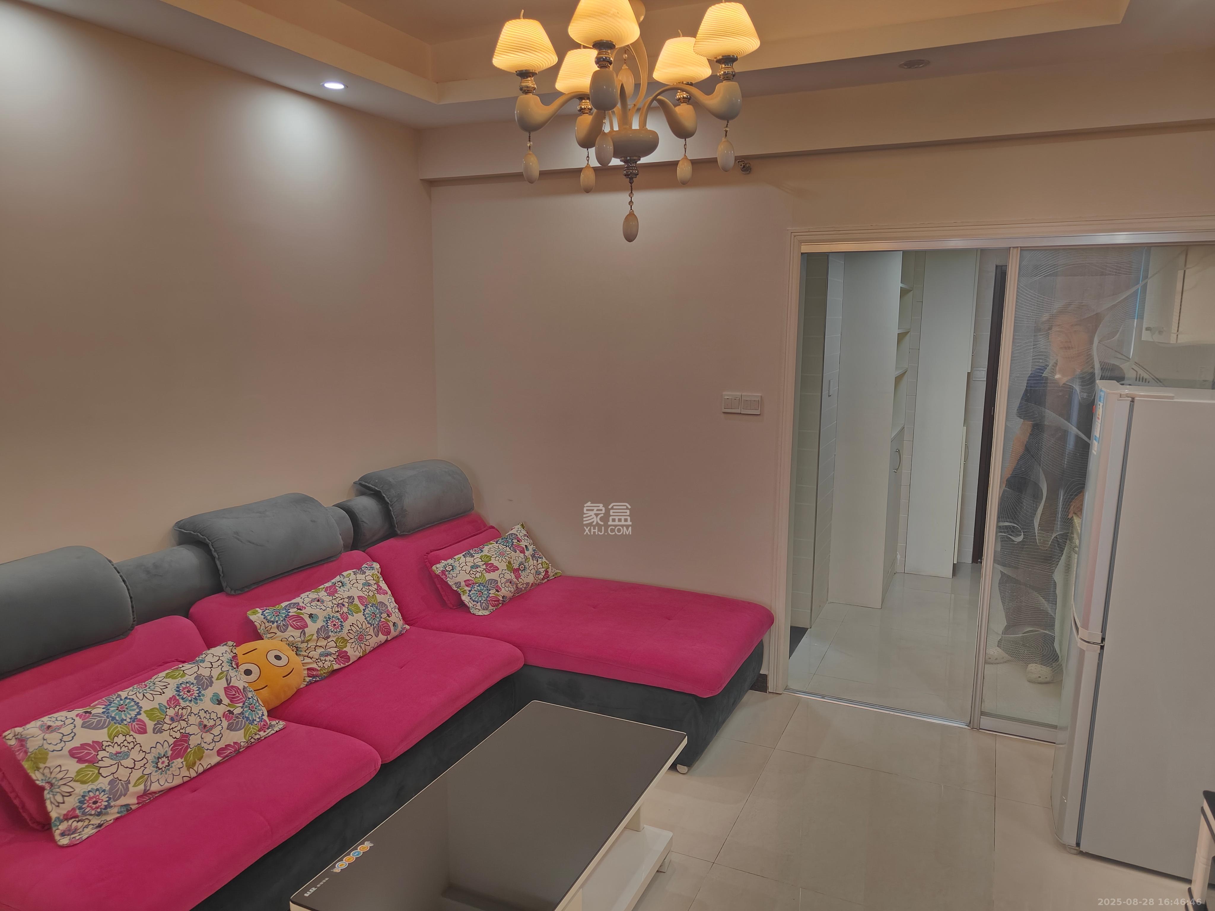 东宸19公馆  1室1厅1卫    2000.0元/月 东宸19公馆  1室1厅1卫    2000.0元/月室内图