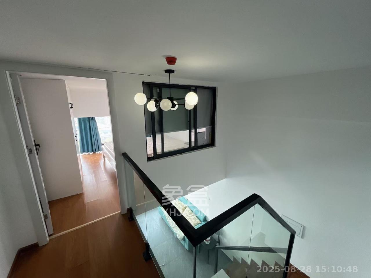 长房时代小镇  1室0厅0卫    2100.0元/月室内图