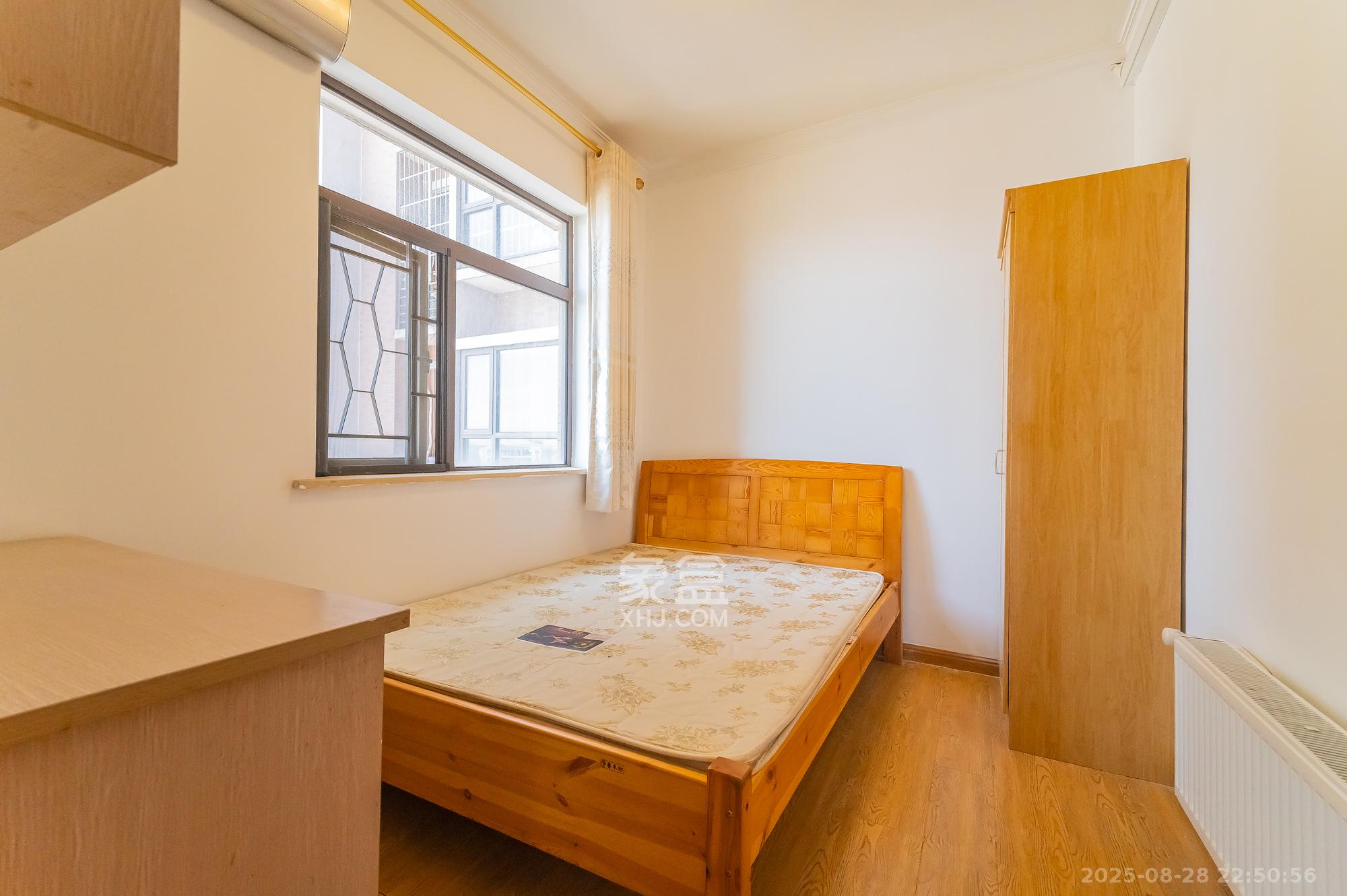 水岸世景  2室2厅1卫    53.8万 水岸世景  2室2厅1卫    53.8万卧室