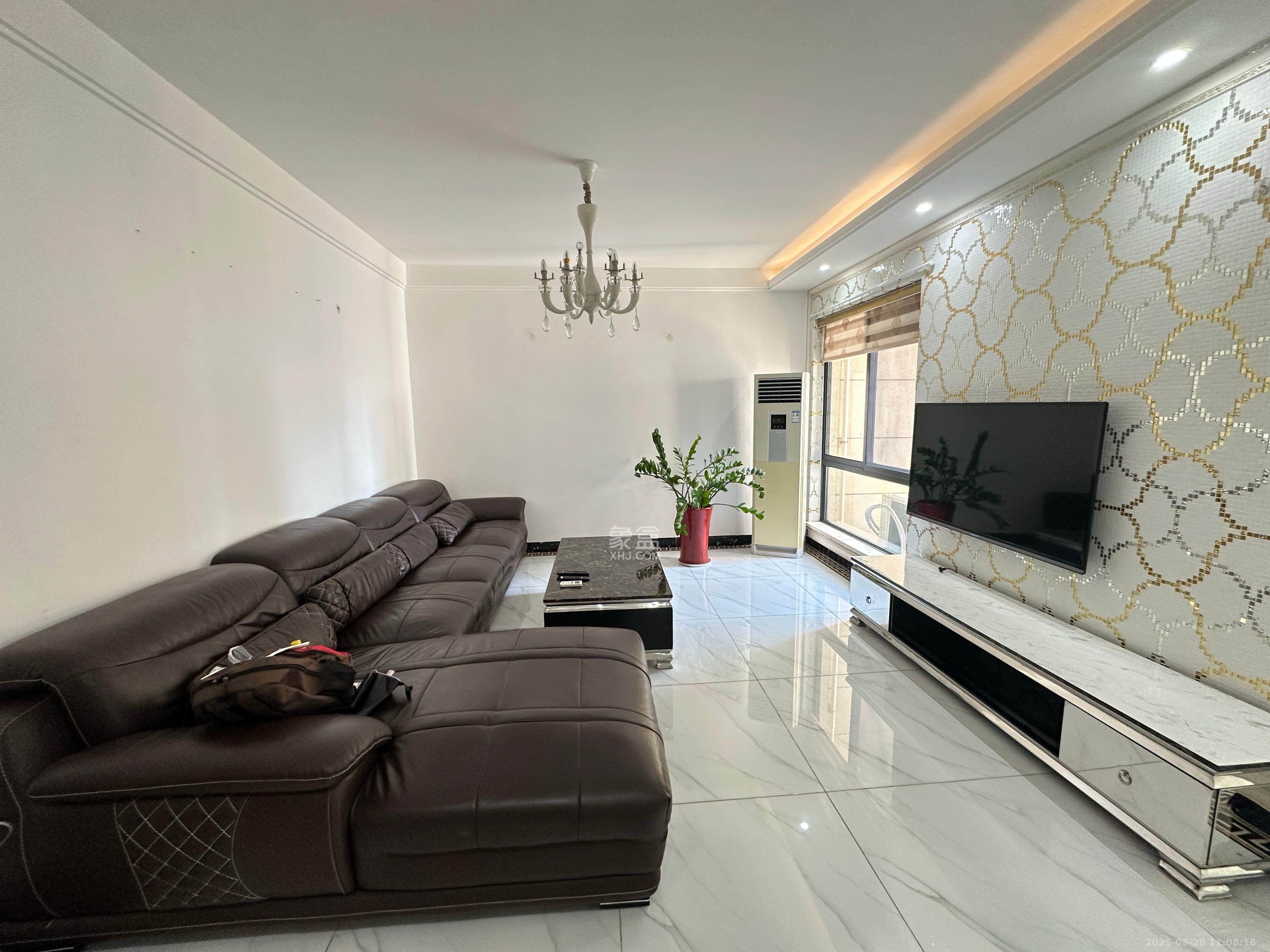 阳光锦城  3室1厅1卫    4500.0元/月 阳光锦城  3室1厅1卫    4500.0元/月室内图