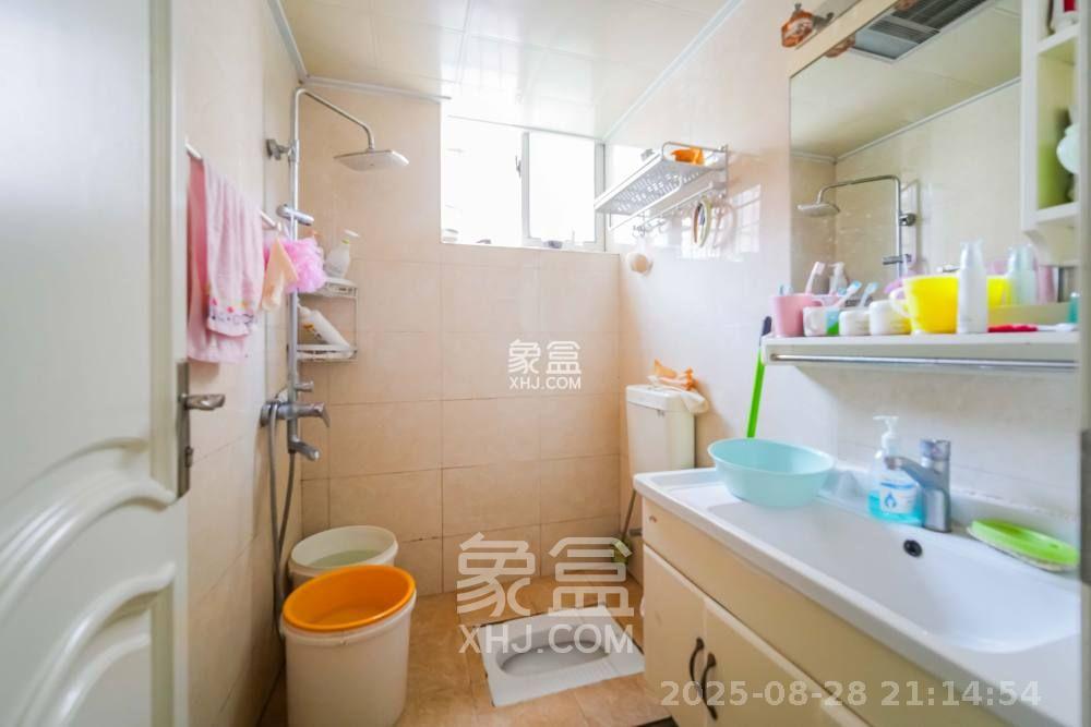 城市山水豪园（山水城市风景）  3室2厅2卫    3200.0元/月室内图