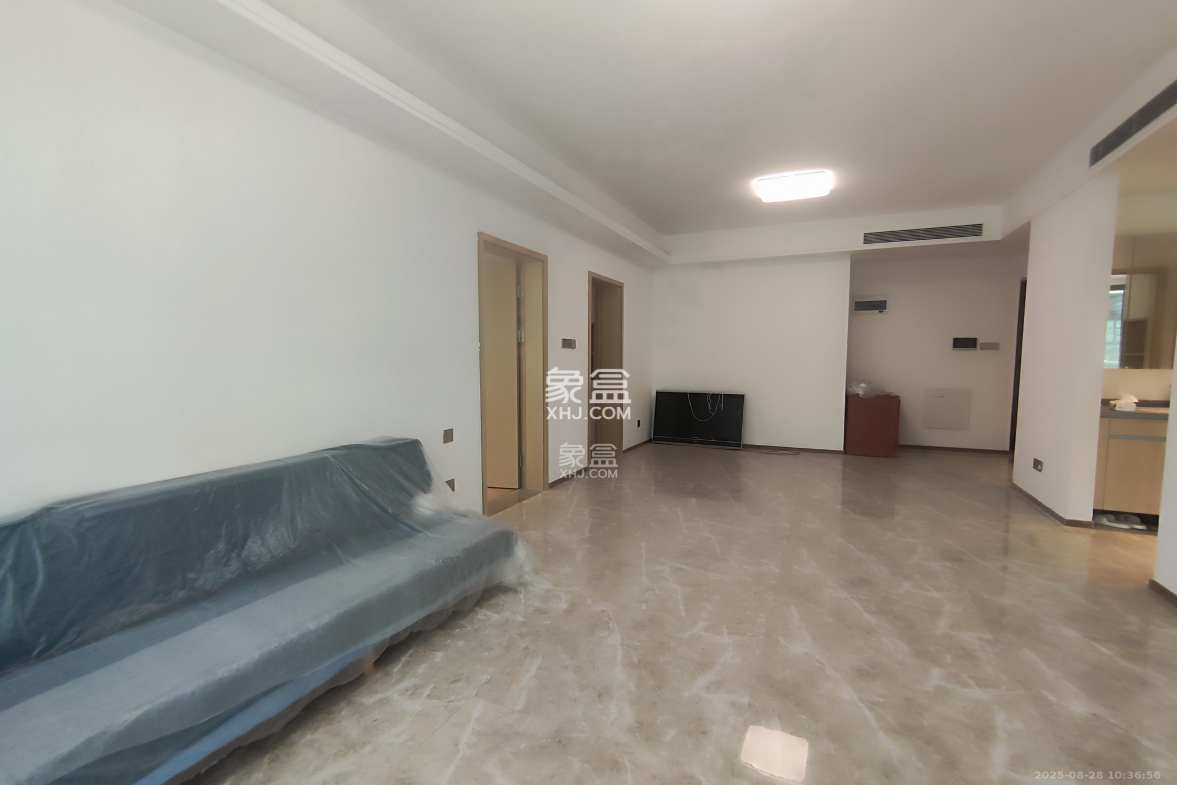 复地滨江金融中心  3室2厅2卫    3800.0元/月 复地滨江金融中心  3室2厅2卫    3800.0元/月室内图