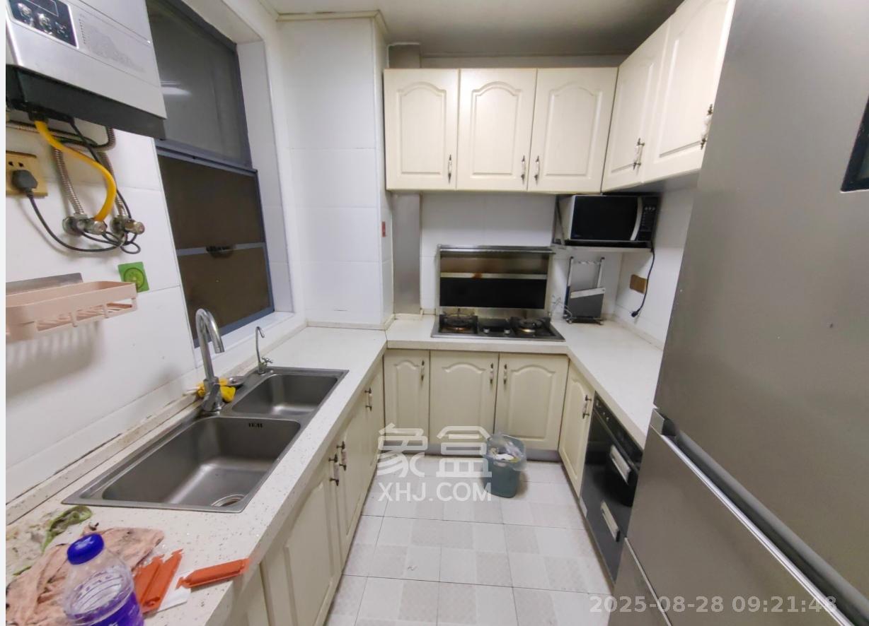 兰亭湾畔  3室2厅1卫    2100.0元/月室内图