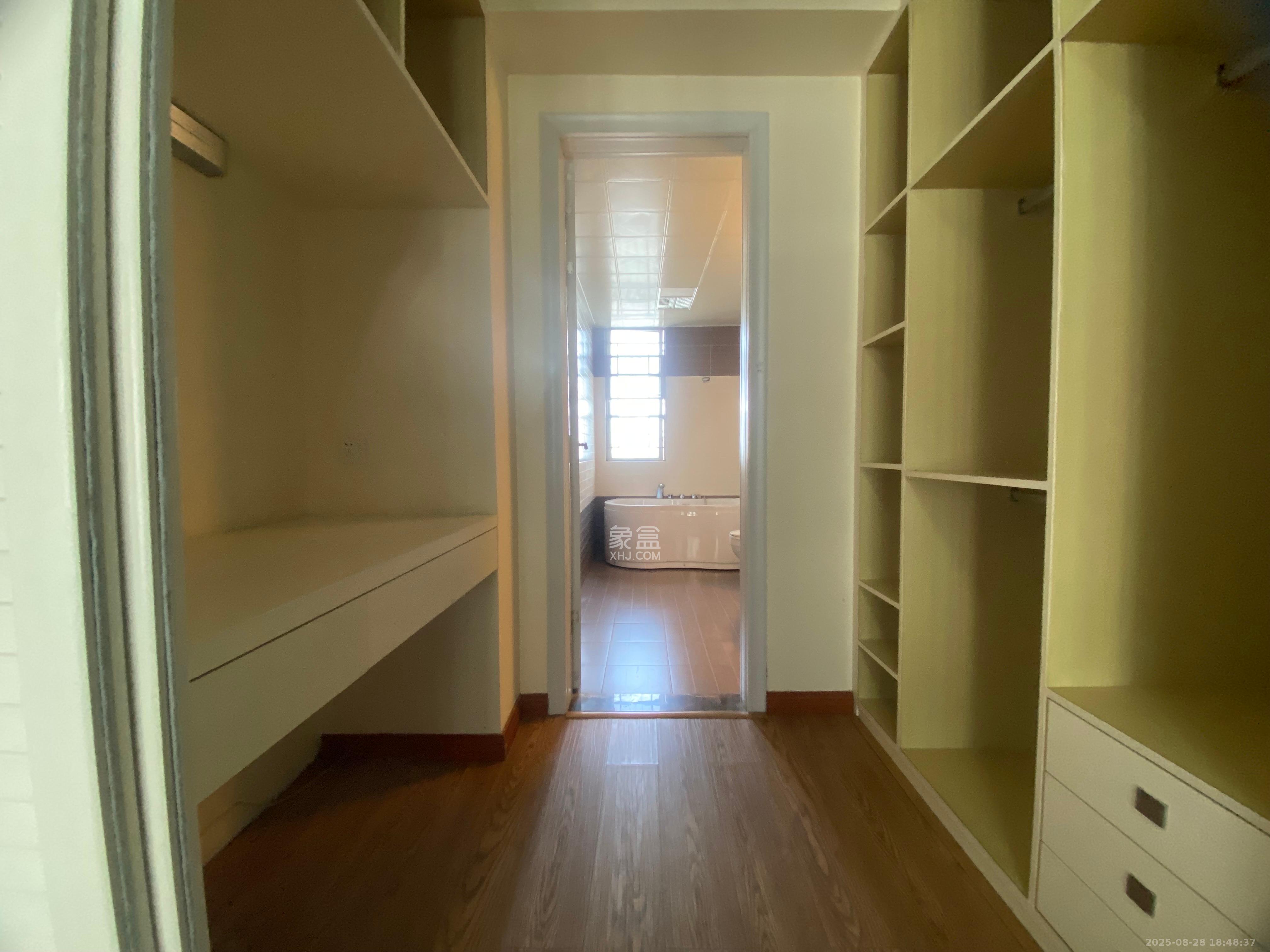 碧桂园威尼斯城  4室2厅2卫    2380.0元/月室内图