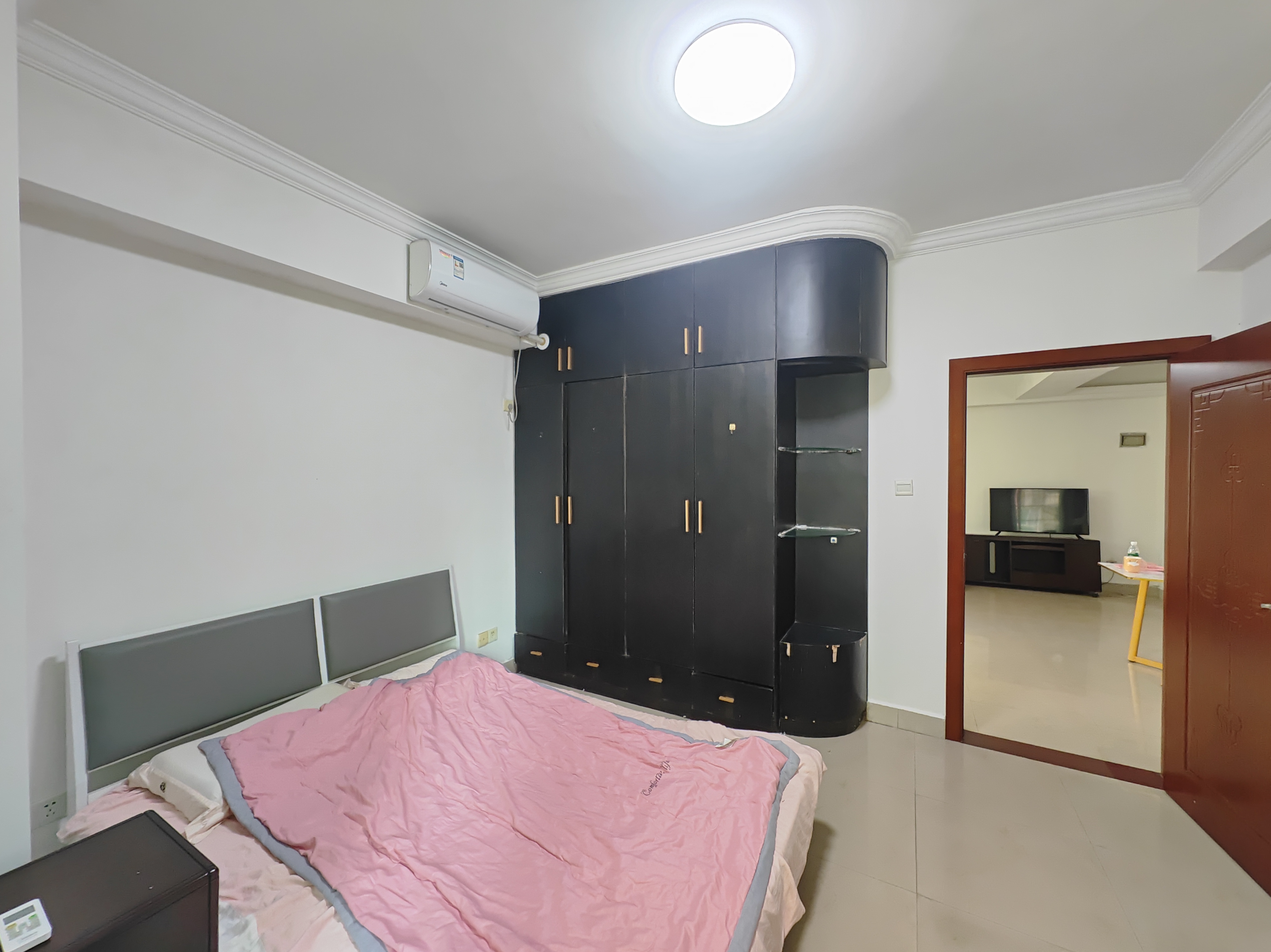 德意雅苑 2室2厅1卫 2400.0元/月 德意雅苑 2室2厅1卫 2400.0元/月室内图