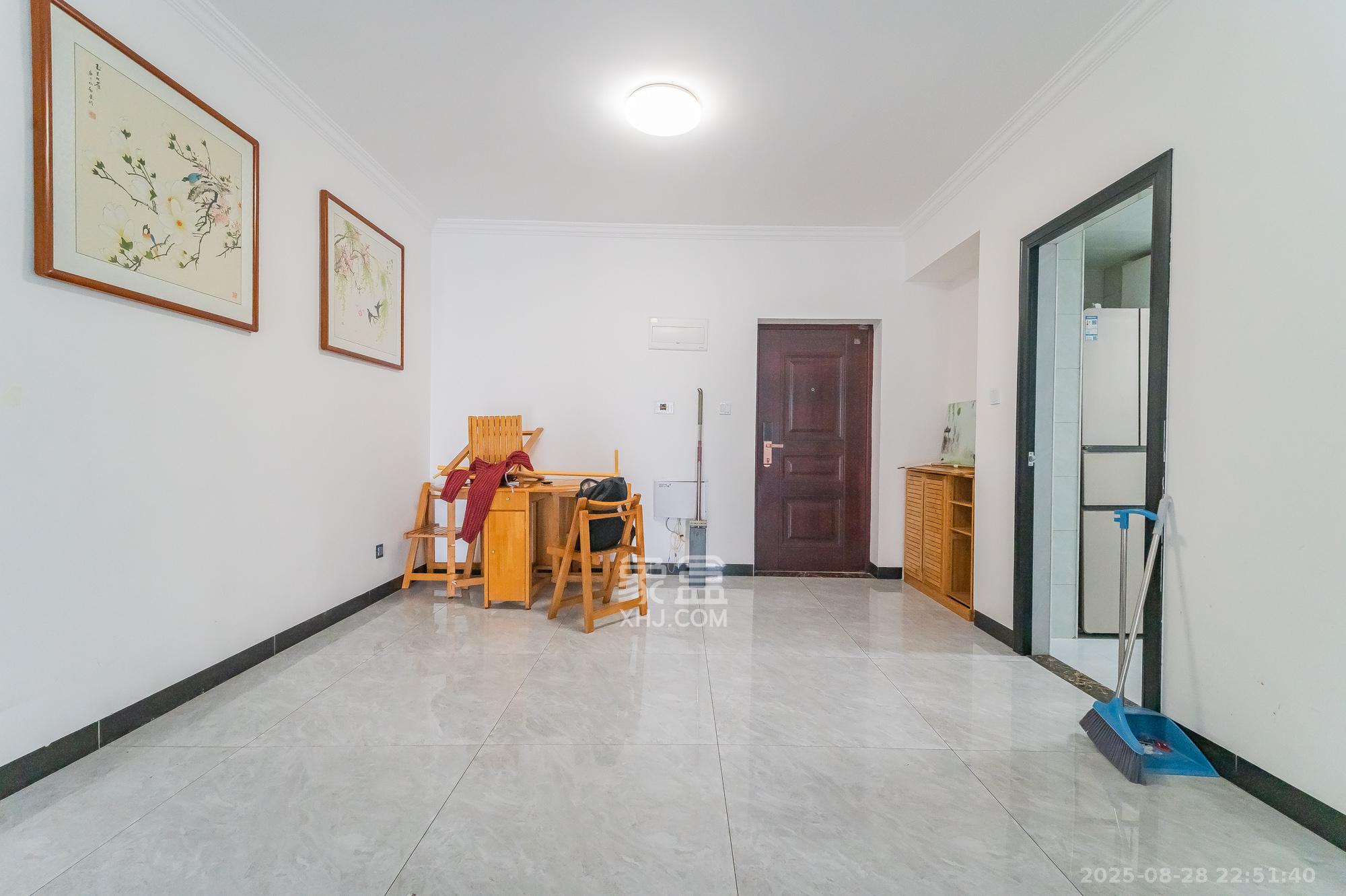 中建悦和城 3室2厅1卫 93.8万 中建悦和城 3室2厅1卫 93.8万客厅