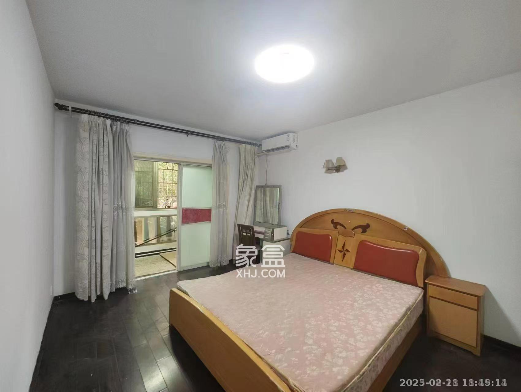 御景龙城  3室2厅2卫    1800.0元/月 御景龙城  3室2厅2卫    1800.0元/月室内图