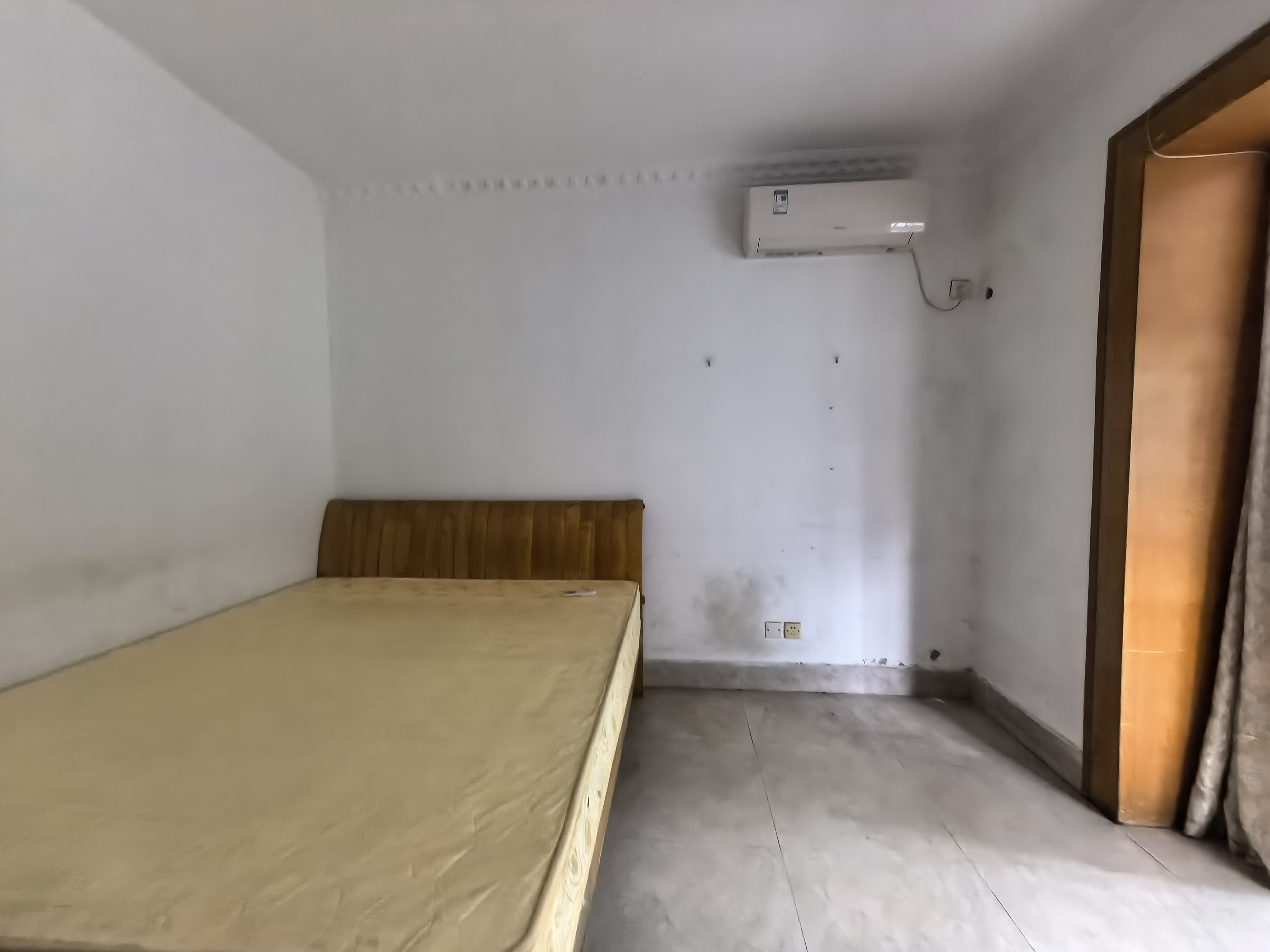 百金城小区  3室2厅1卫    2500.0元/月室内图