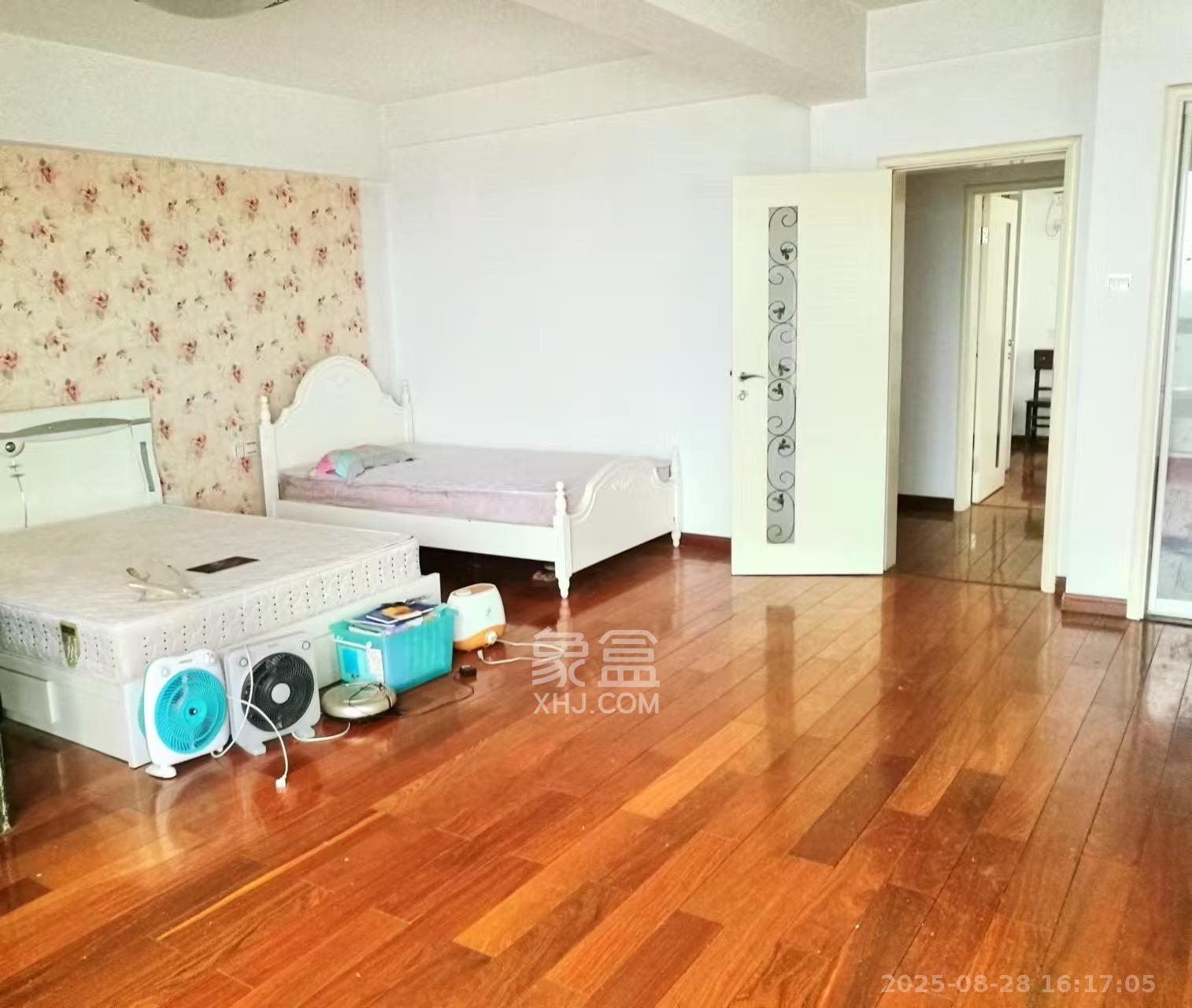 新奥大厦  4室2厅2卫    4000.0元/月 新奥大厦  4室2厅2卫    4000.0元/月室内图