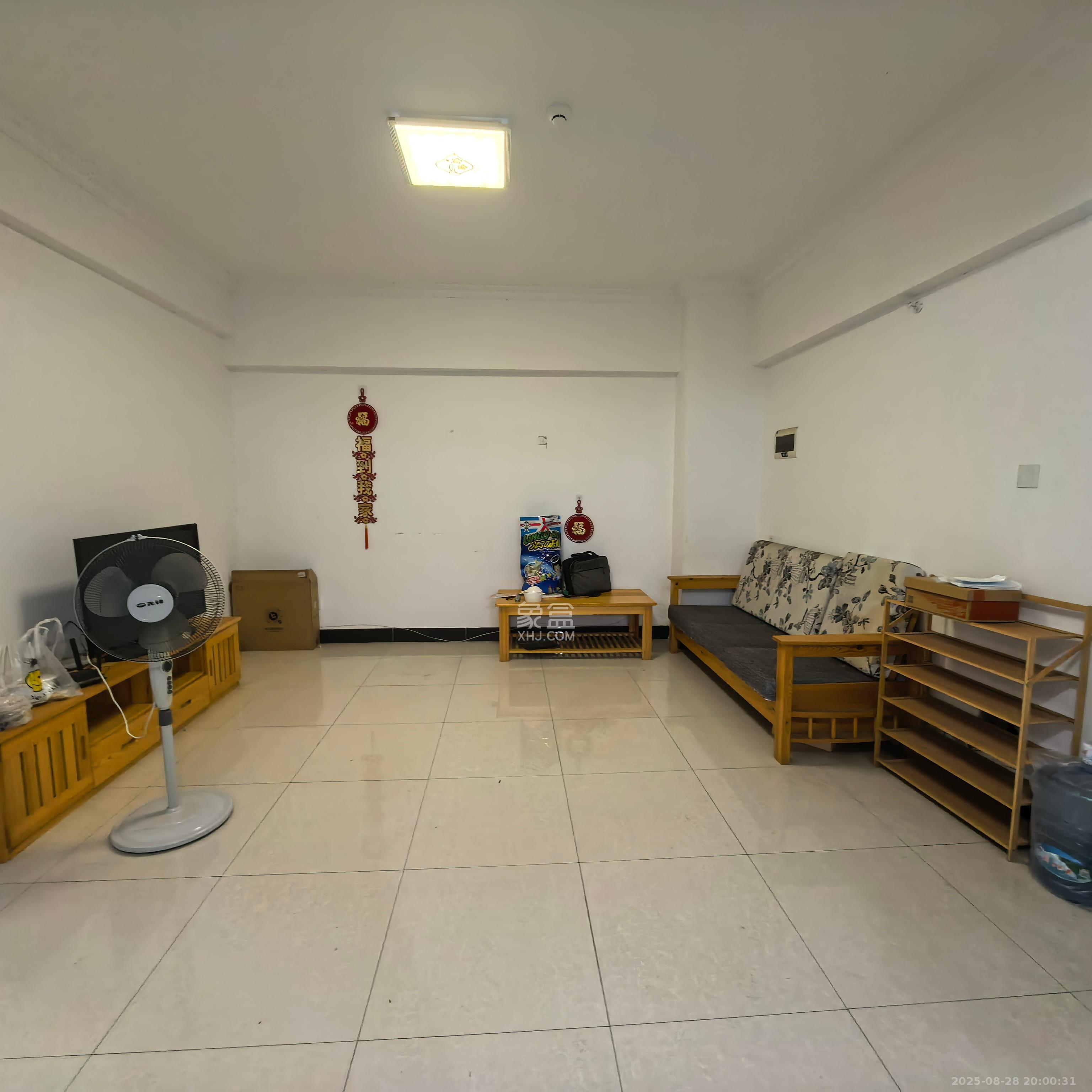 名富公寓  1室2厅1卫   2300.00元/月室内图