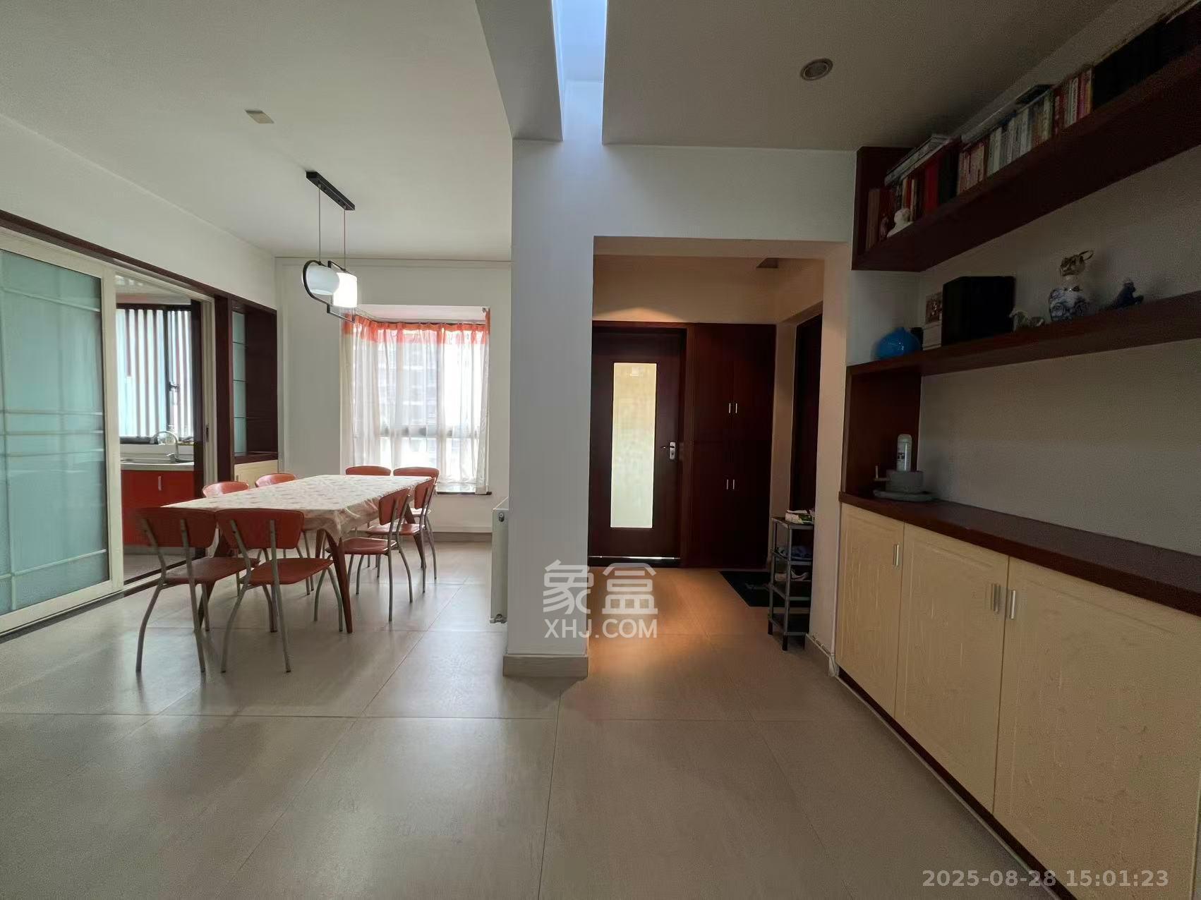 天城泰祥苑  3室2厅2卫    3000.0元/月 天城泰祥苑  3室2厅2卫    3000.0元/月室内图