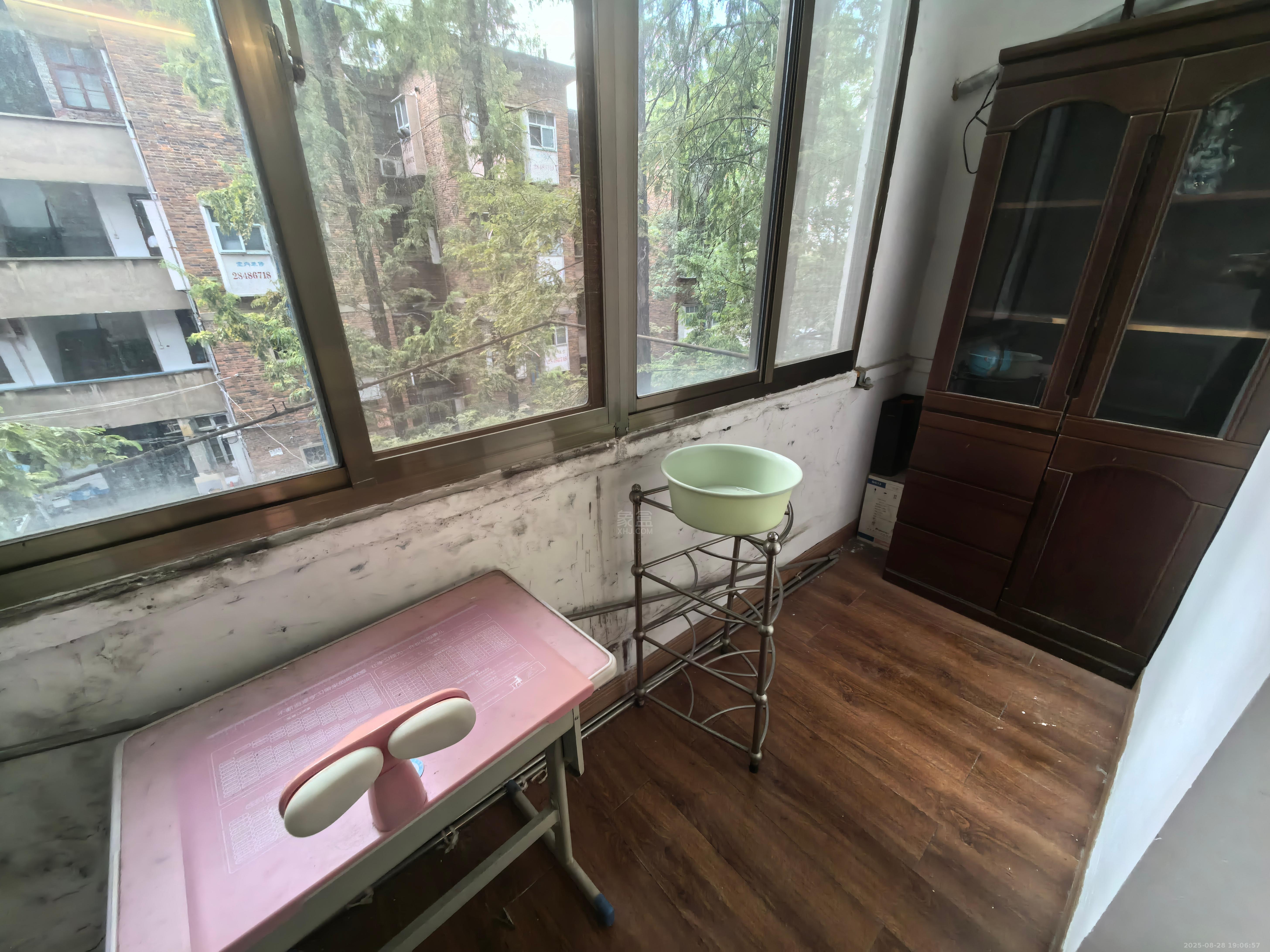 群力村 2室1厅1卫 800.0元/月 群力村 2室1厅1卫 800.0元/月室内图