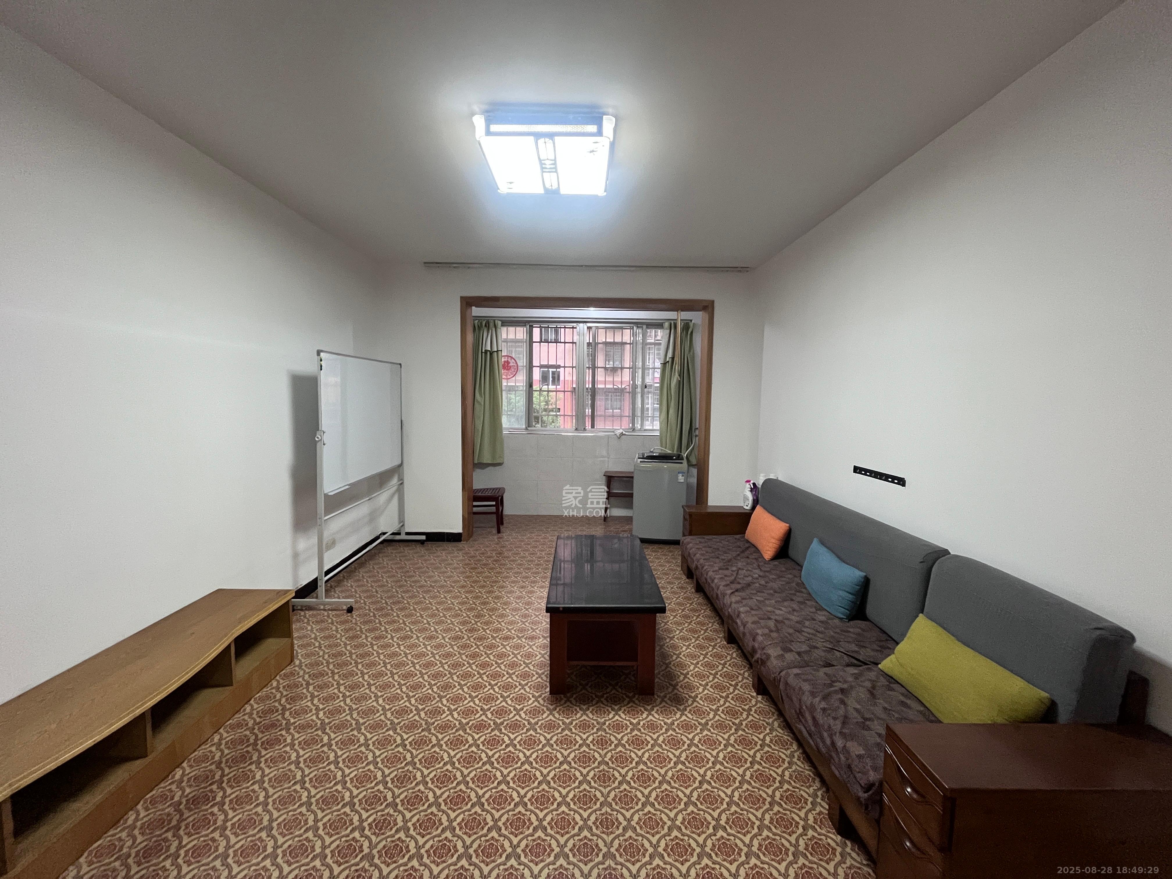 先锋新宇 2室2厅1卫 1800.0元/月 先锋新宇 2室2厅1卫 1800.0元/月室内图