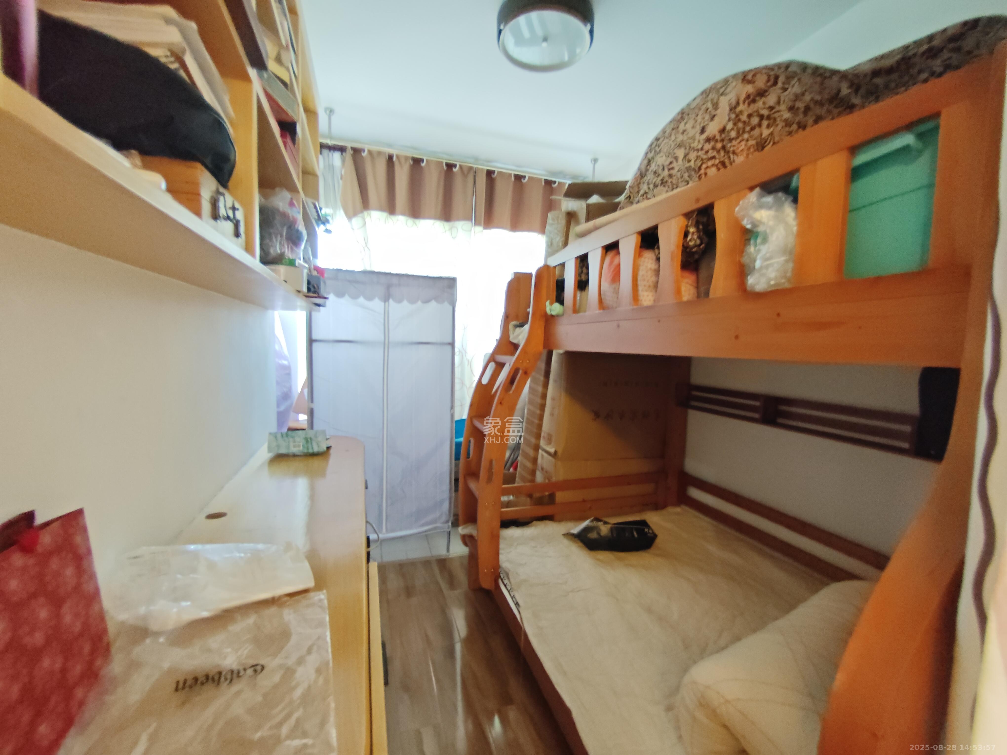 保利麓谷林语A区  3室2厅1卫   2300.00元/月室内图